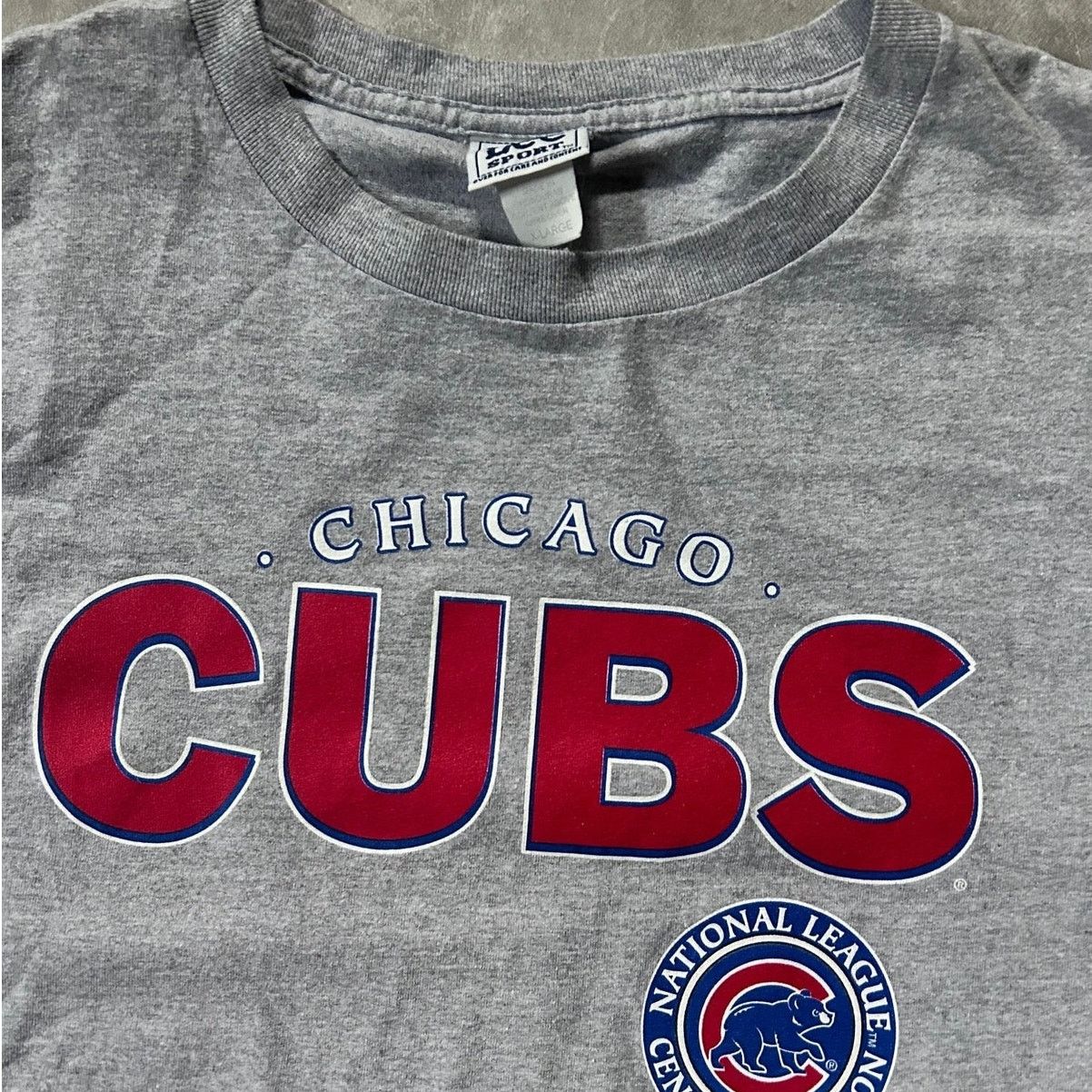 Lee 2000s Vintage Chicago Cubs Lee Sports Grey T Shirt Size XL Size US XL / EU 56 / 4 - 2 Thumbnail