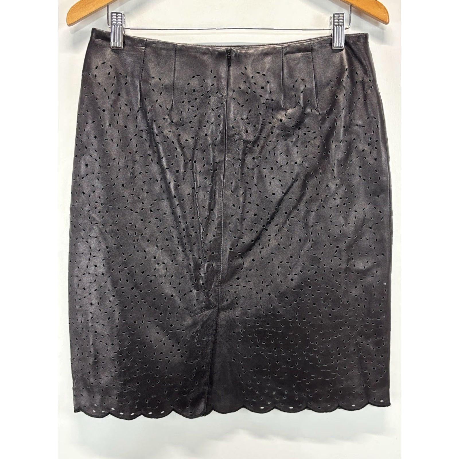 Vintage VINTAGE Lillie Rubin Leather Skirt Sz 10 Chocolate Brown Laser Cut Lined Pencil Straight Store polished? Size 32" / US 10 / IT 46 - 5 Thumbnail