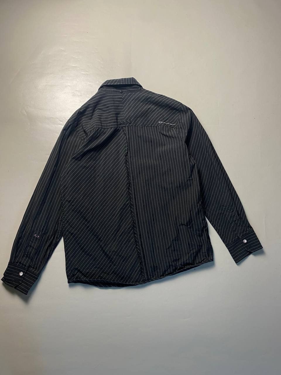 Oakley Oakley Vintage Monogram Shirts Size US L / EU 52-54 / 3 - 2 Thumbnail