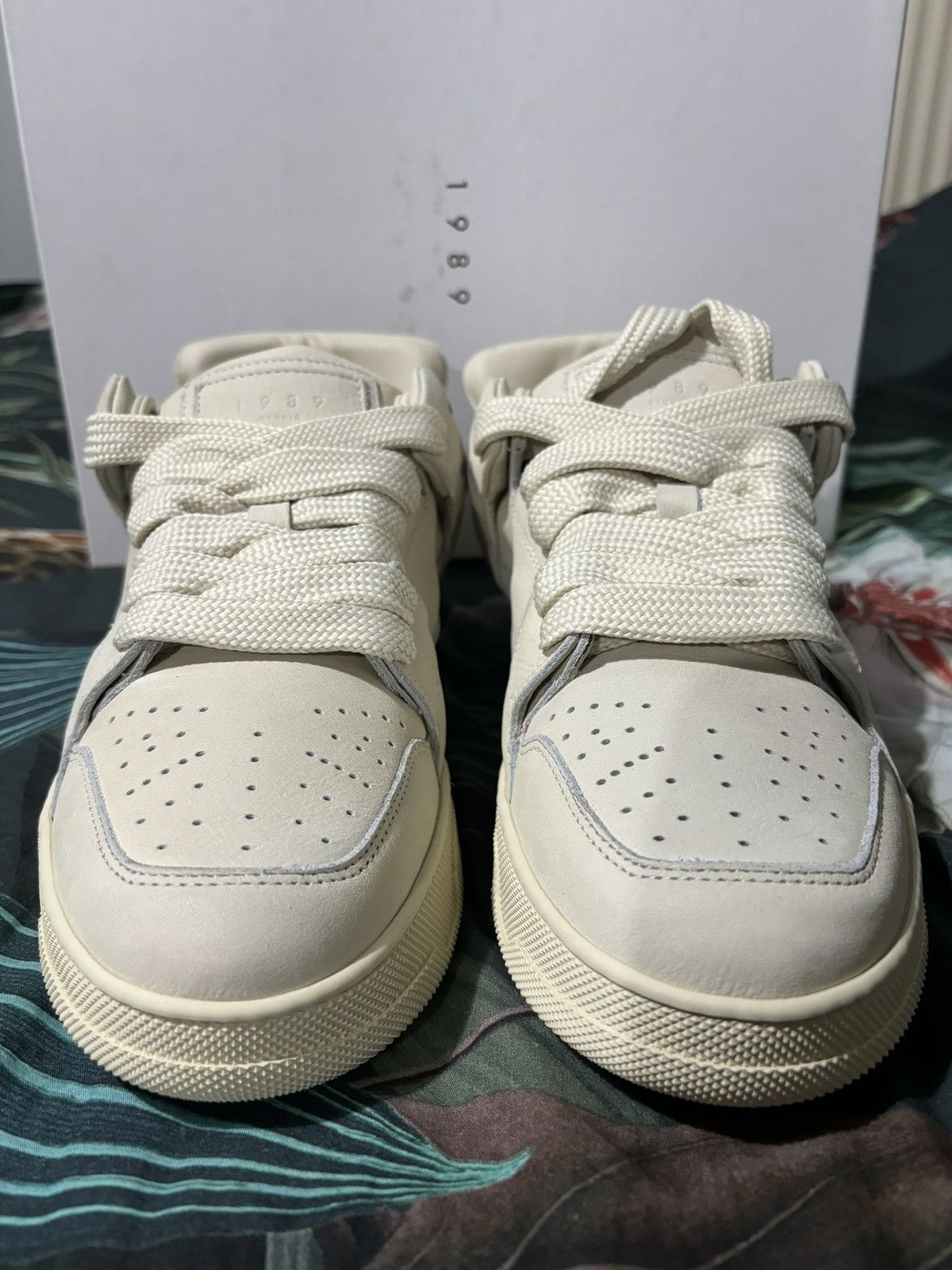 1989 STUDIO Skate Low V-2 White 1989 STUDIO Size US 10 / EU 43 - 3 Thumbnail