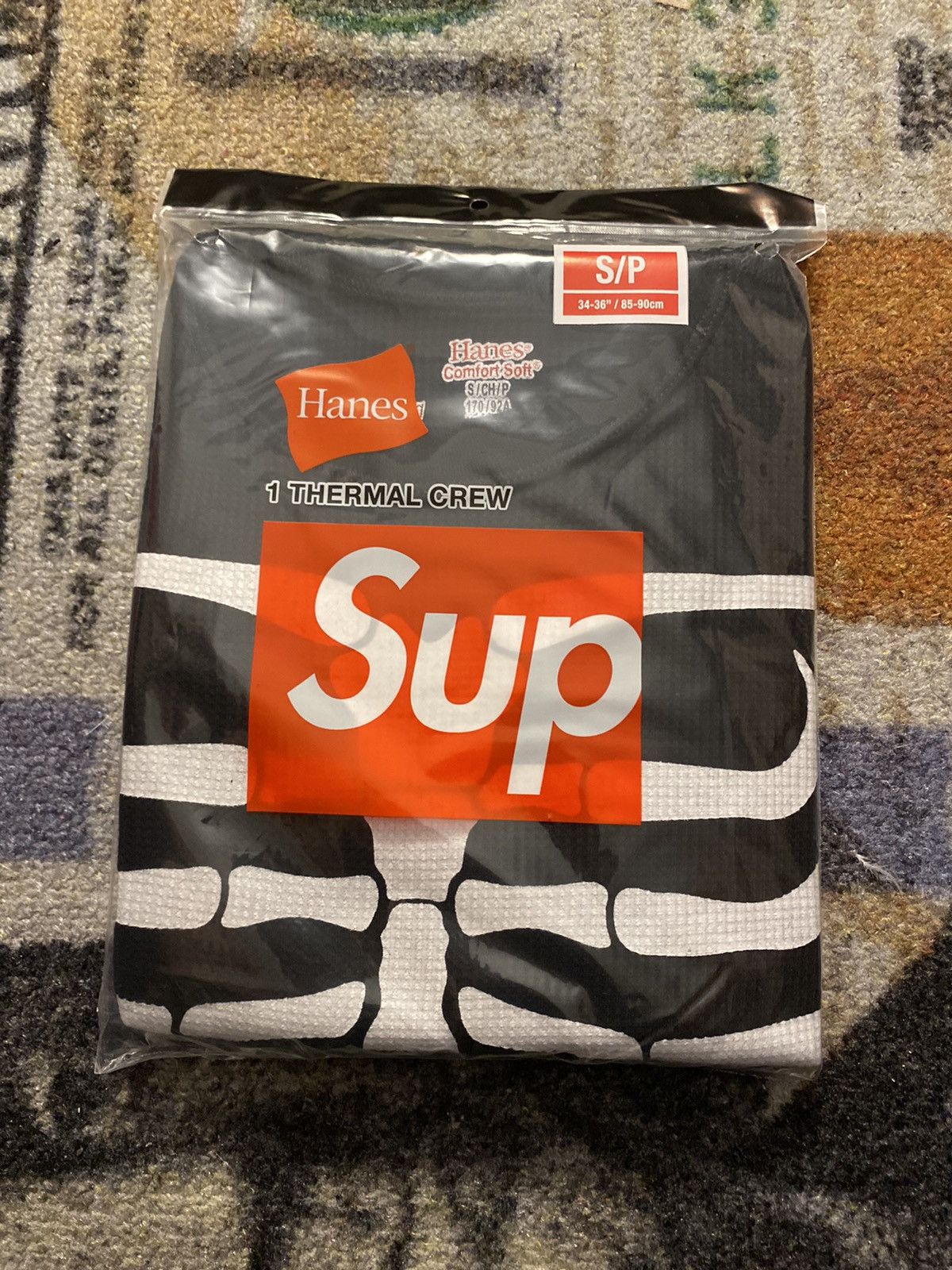 Supreme Hanes Thermal Crew (1 Pack) Red Logos - FW20 - US