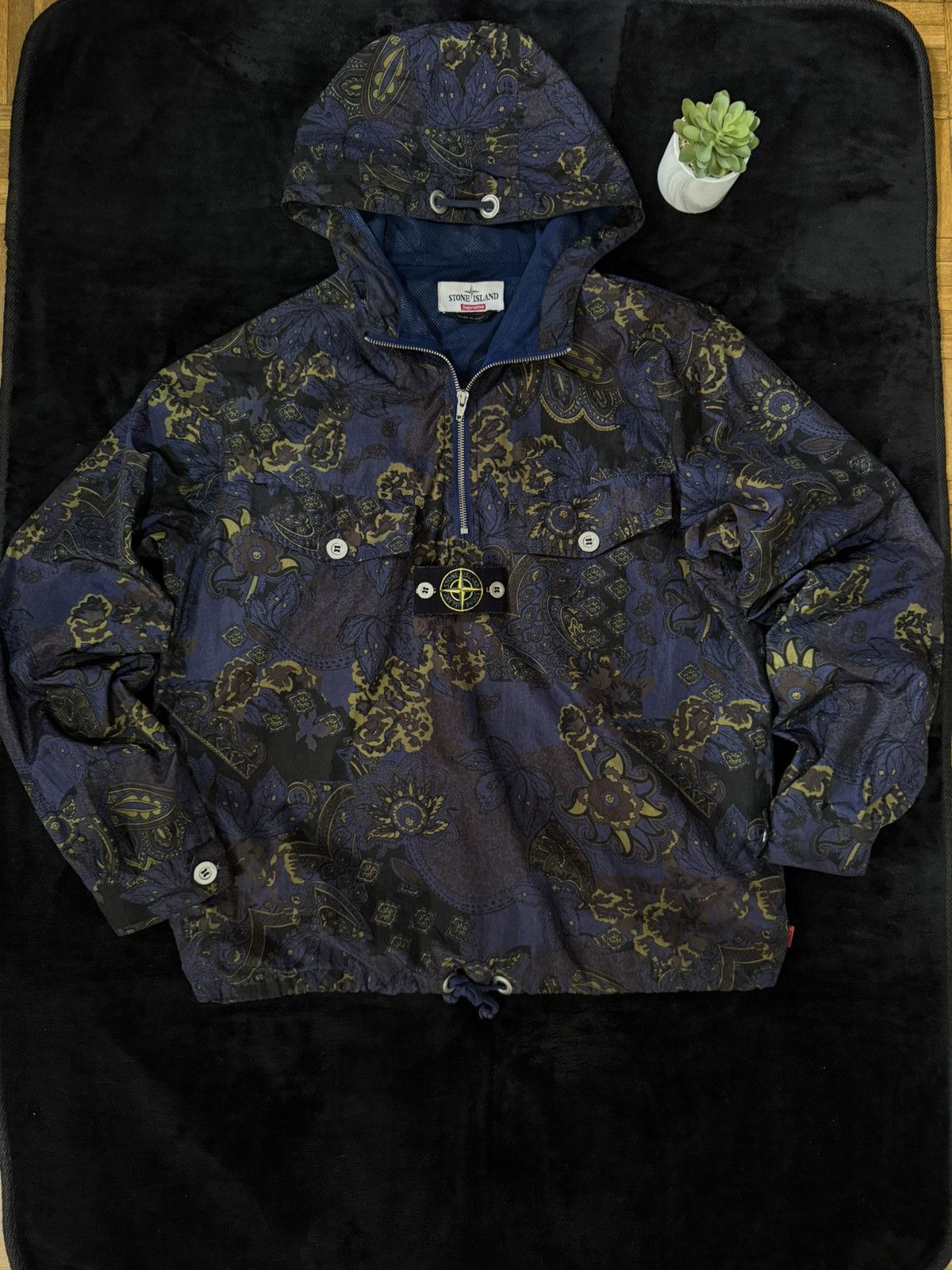 Stone Island × Supreme Stone Island x Supreme Anorak (Size S) Size US S / EU 44-46 / 1 - 1 Thumbnail