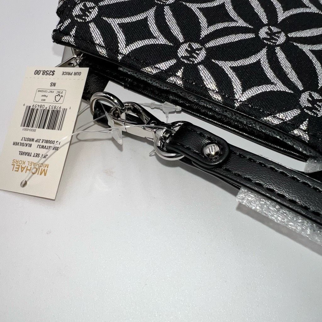 Michael Kors Michael Kors Jet Set Travel Large Double Zip Wristlet in Bla Size ONE SIZE - 2 Thumbnail