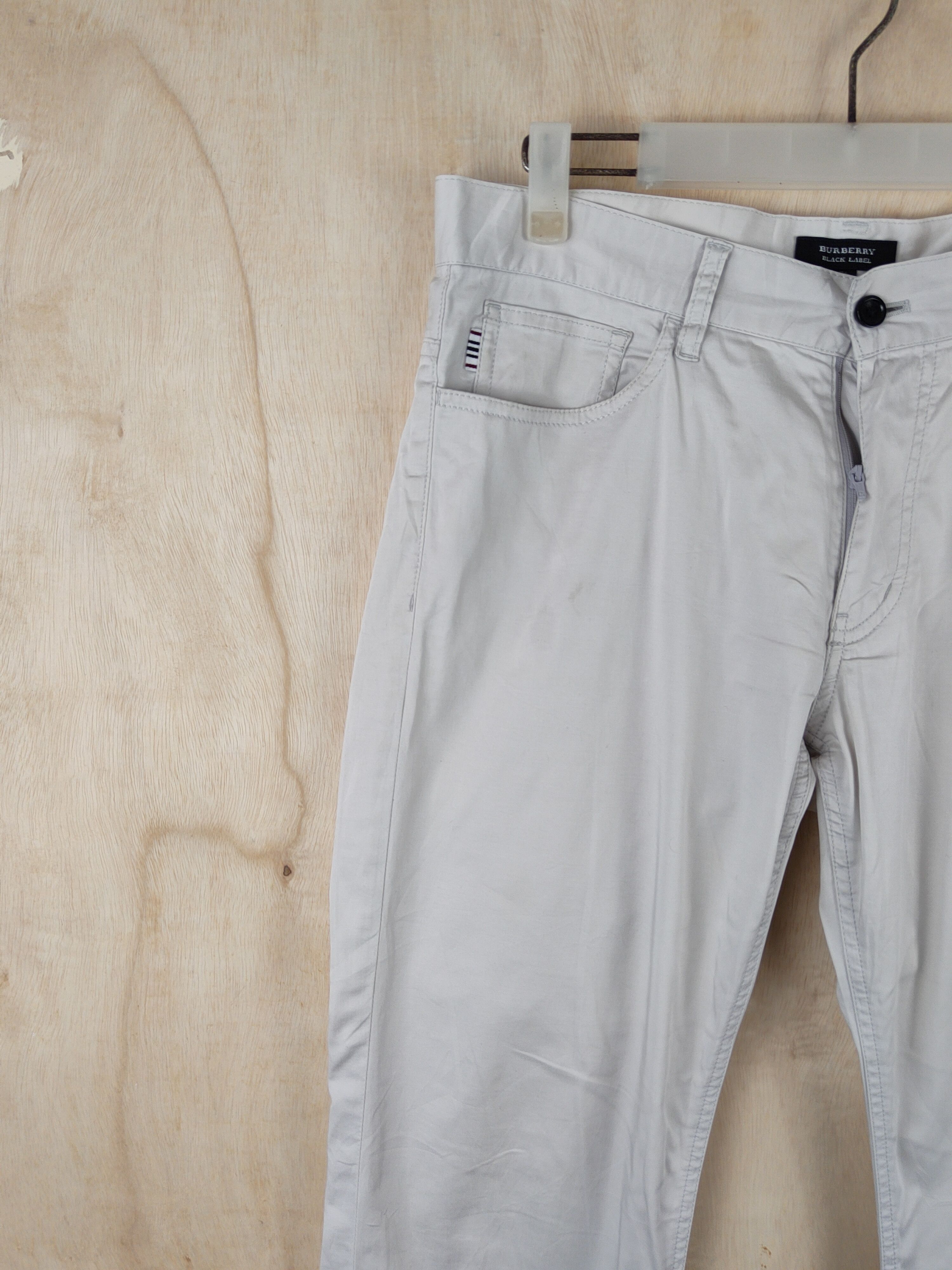 Burberry Burberry White Multipocket Casual Pants #S2488 Size 30" / US 8 / IT 44 - 3 Thumbnail