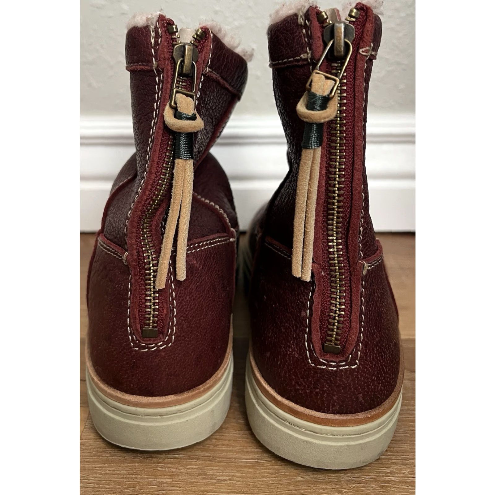 Vintage Satorisan Tewa Bootie Leather Wool Lined Women's Boot 39 US 8 Mahogany Wine Red Wool Upper Lined Insoles Wool Lining Wool Outsole Leather Vintage? Size US 9 / IT 39 - 6 Thumbnail