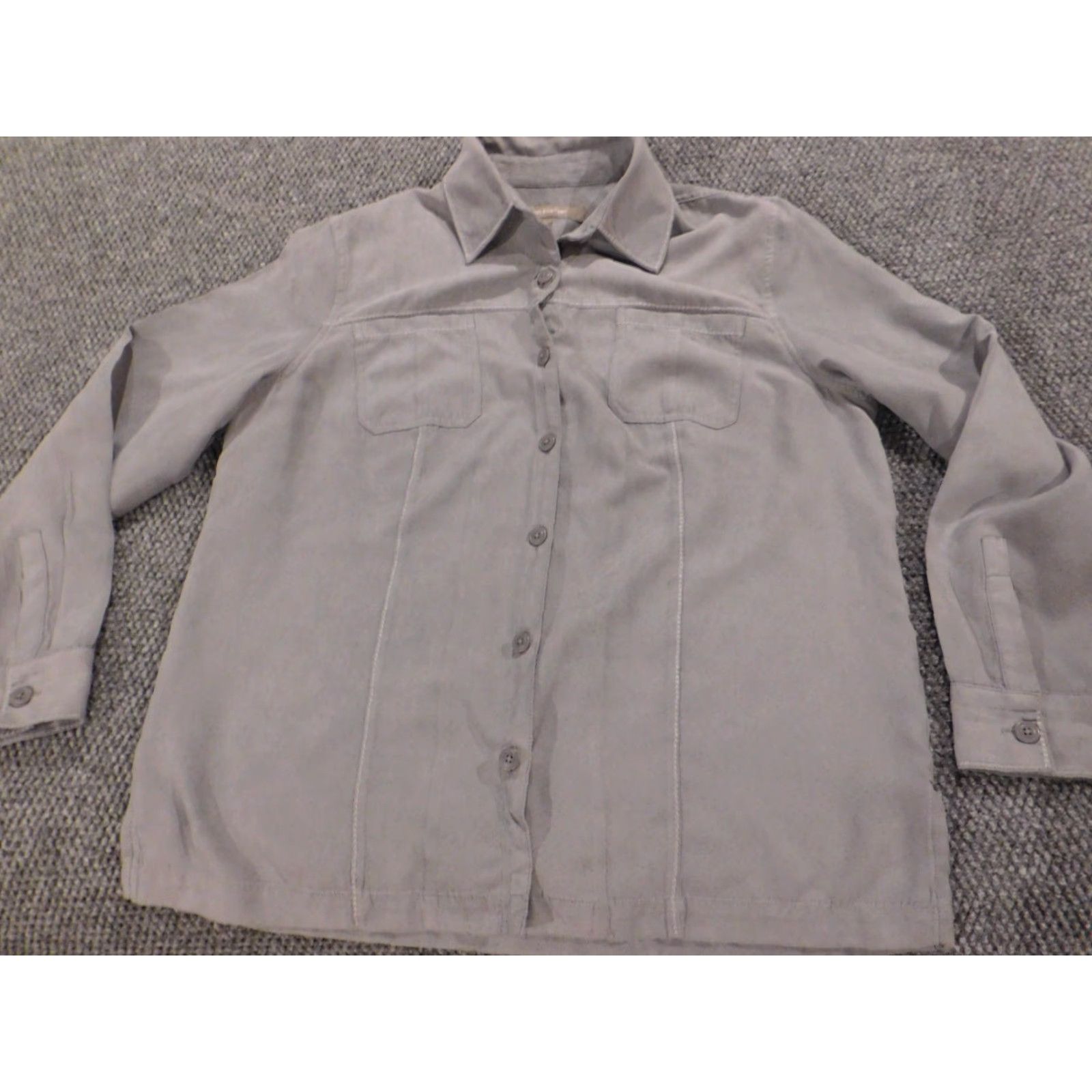Croft & Barrow Croft & Barrow Womens Button-Up Blouse L Gray Casual Style Shirt Womens Large Gray Button-Up Top Size L / US 10 / IT 46 - 2 Thumbnail