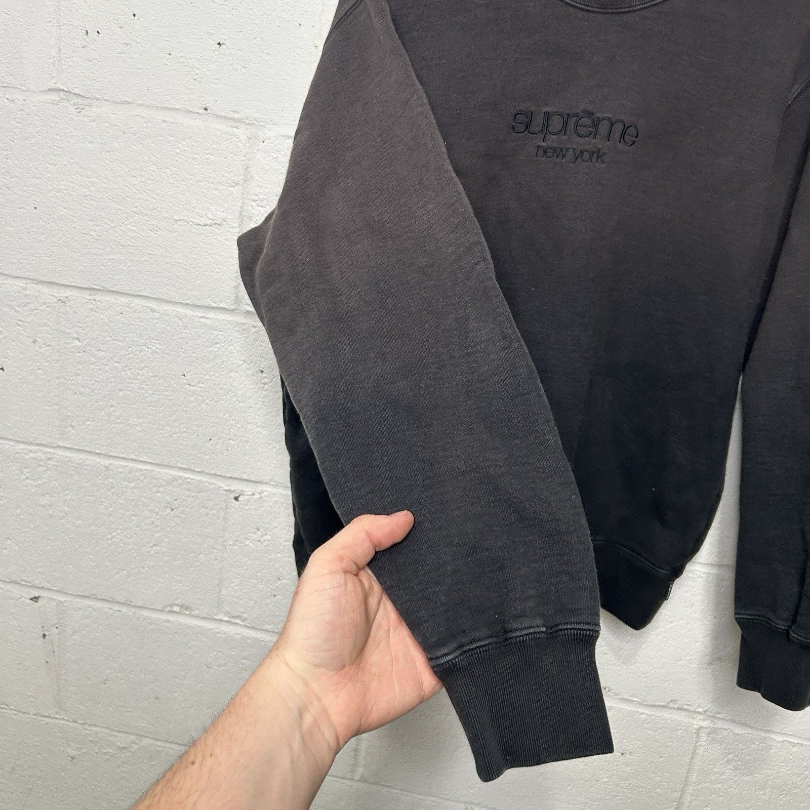 Supreme Supreme Dipped Crewneck Sweatshirt “Black” SS19 Size US S / EU 44-46 / 1 - 5 Thumbnail
