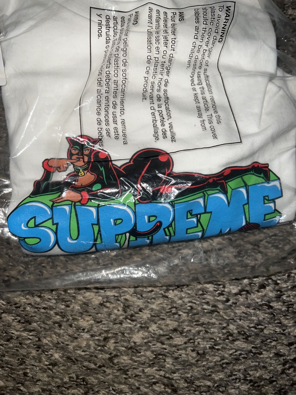 Supreme Supreme Catwoman Tee Size US XXL / EU 58 / 5 - 3 Thumbnail