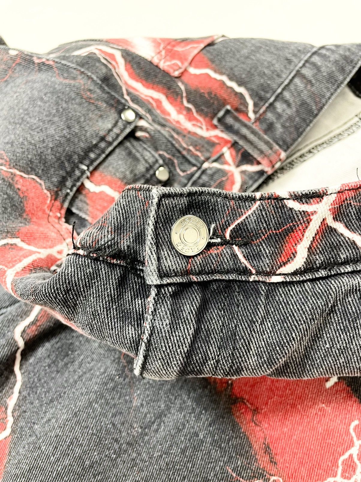 Jaded London Jaded London 🚨 Lightning printed supreme Jeans Denim Shorts Size US 34 / EU 50 - 5 Thumbnail