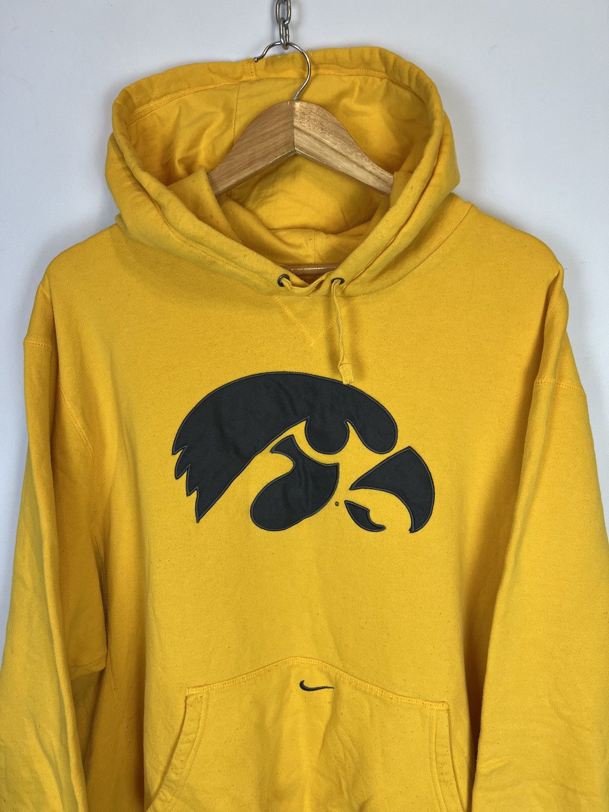 Nike Vintage Nike Iowa hawkeyes Hoodie Gorpcore Centr Logo baggy Size US XXL / EU 58 / 5 - 4 Thumbnail