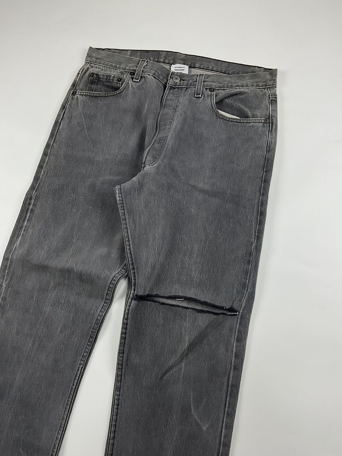 Vetements Vetements x Levis Embroidered Logo Size US 34 / EU 50 - 4 Thumbnail