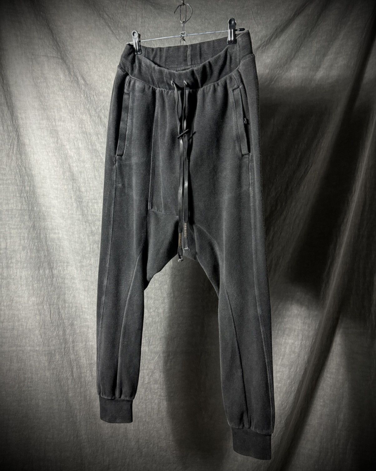 Boris Bidjan Saberi Boris Bidjan Saberi AW16 LONGJOHN2 Resin Dyed Joggers Size US 29 - 1 Thumbnail