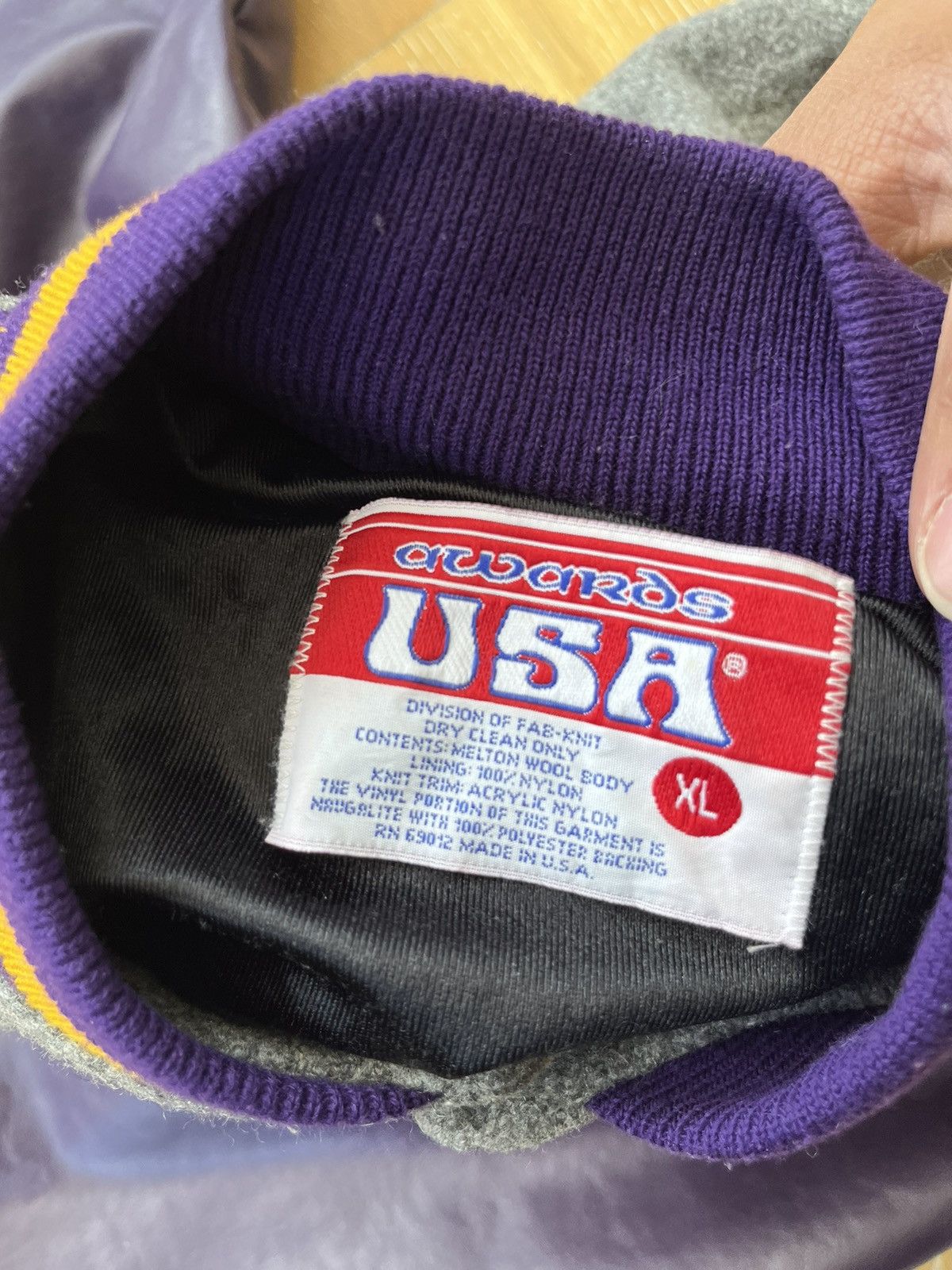 Vintage Purple Yellow 2005 Leather Varsity Jacket Size US L / EU 52-54 / 3 - 5 Thumbnail