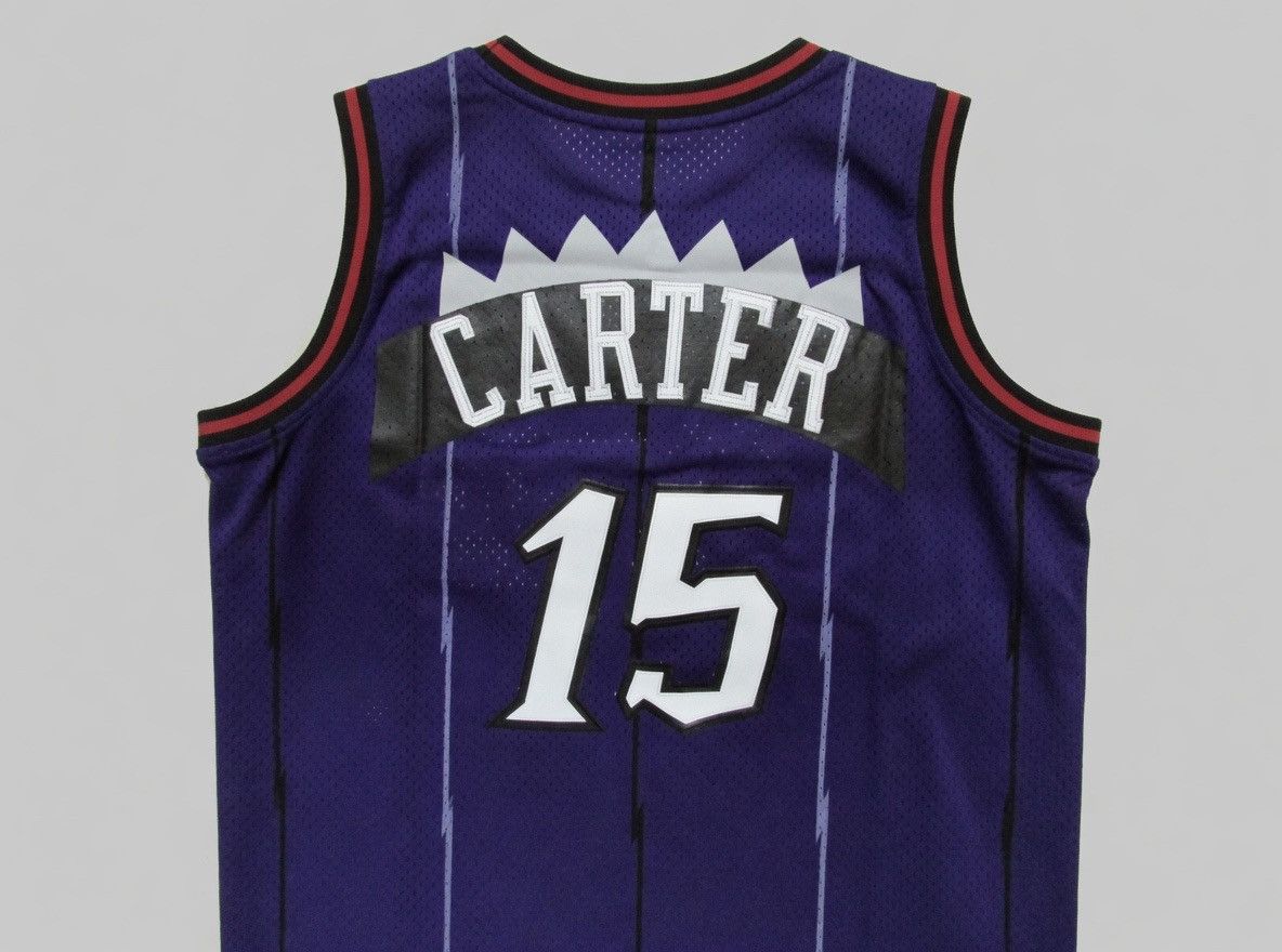 NBA Retrò Maglia Basket - Vince Carter Toronto Raptors #15 - M Size US M / EU 48-50 / 2 - 4 Thumbnail