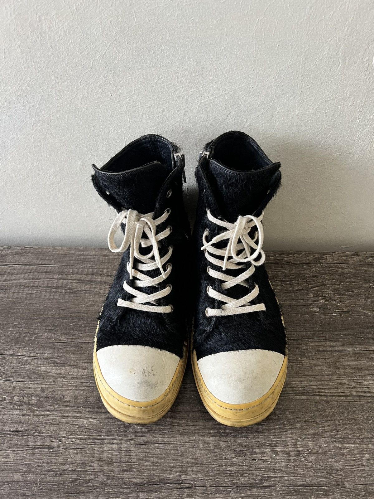 Rick Owens RICK OWENS PONY HAIR RAMONES HIGHTOP– BLACK/MILK Size US 7 / EU 40 - 4 Thumbnail