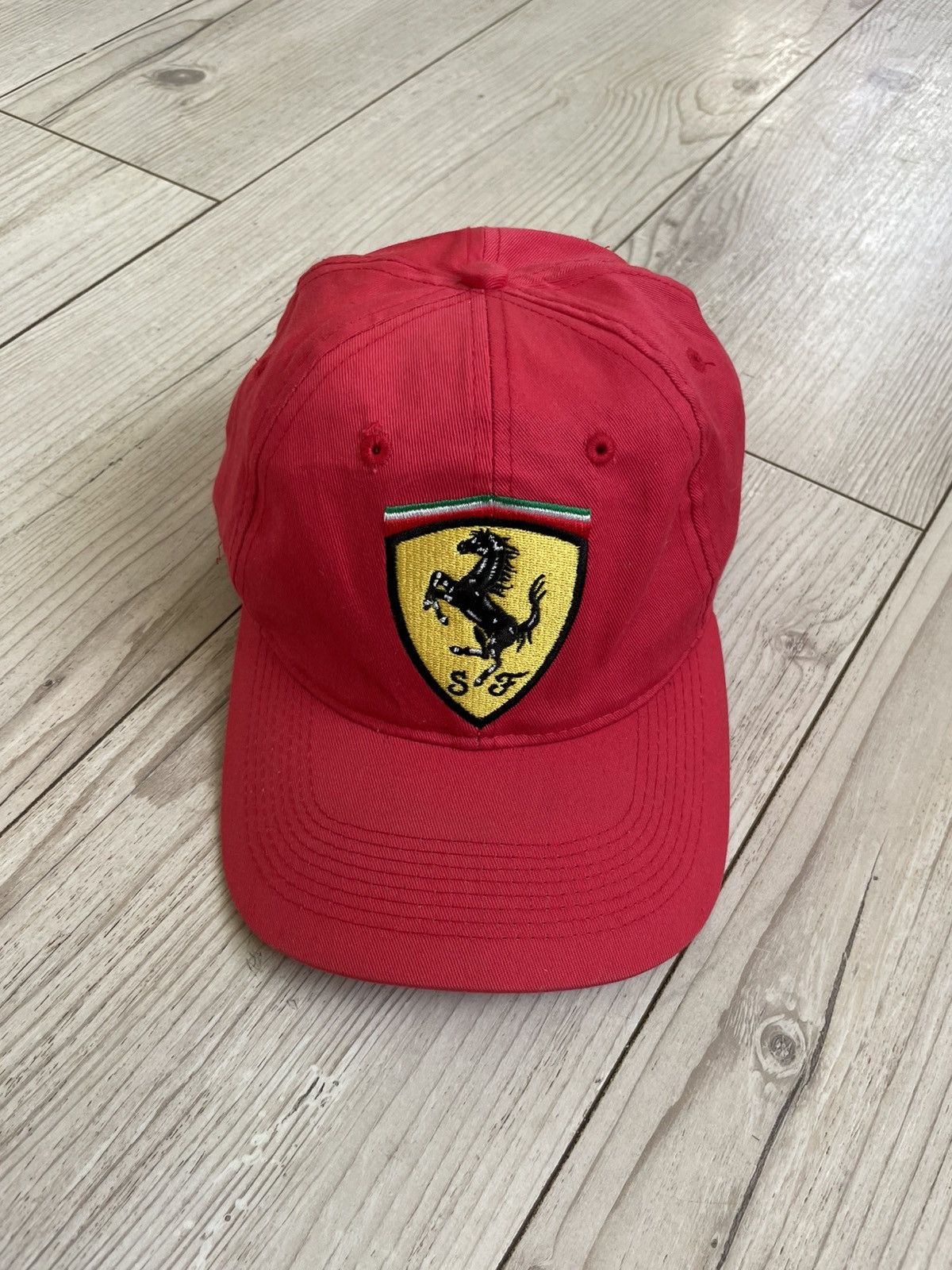 Ferrari × Formula 1 Vintage Ferrari Hat Cap Racing Italy Y2K Size ONE SIZE - 1 Thumbnail