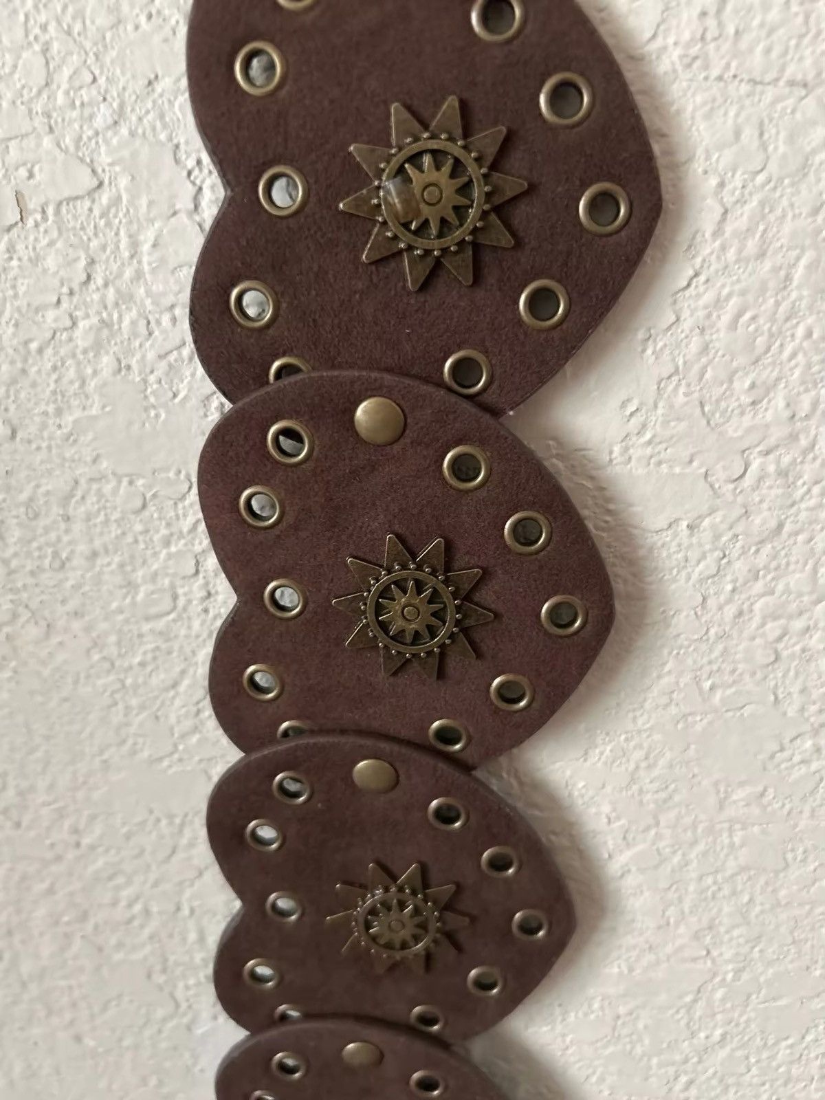 Leather × Vintage Brown PU Leather Pinned Heart Shape Bohemian Style Belt Size ONE SIZE - 9 Thumbnail
