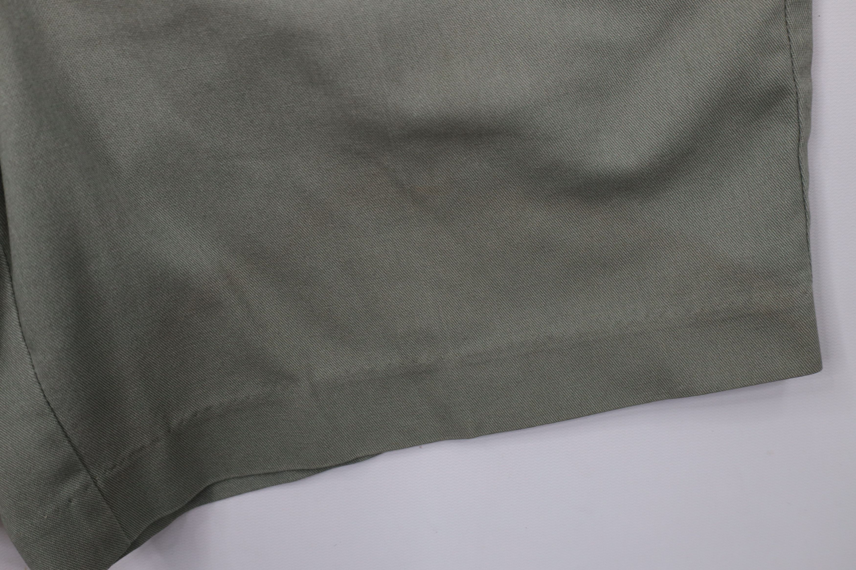 Vintage Vintage 90s Streetwear Above Knee Chino Golf Shorts Green Size US 34 / EU 50 - 13 Thumbnail