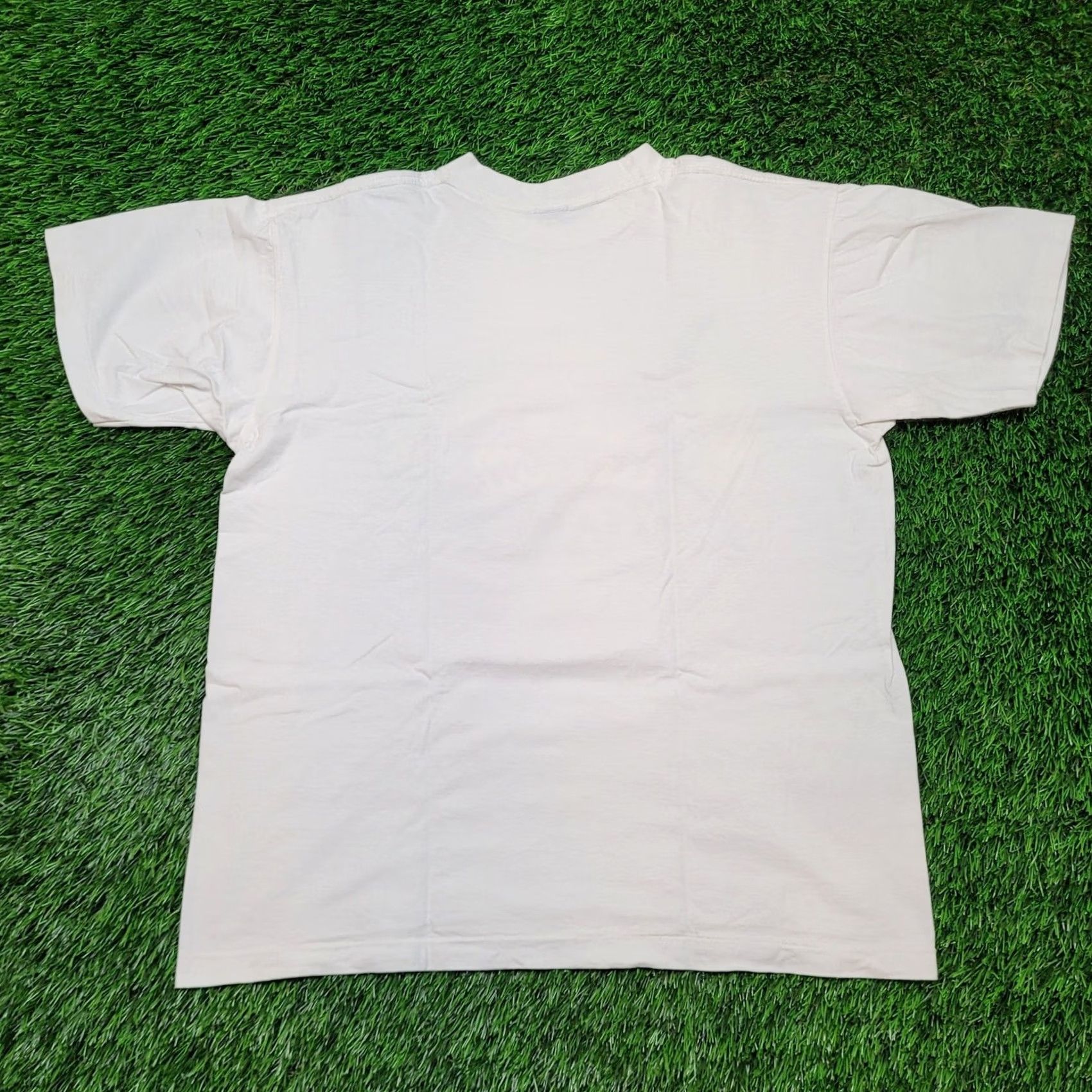 Vintage VTG 90s Y2K Sharky Shark T-Shirt Mens M/L Cartoon Surf Skate Graphic Tee Shirt Size US M / EU 48-50 / 2 - 3 Thumbnail