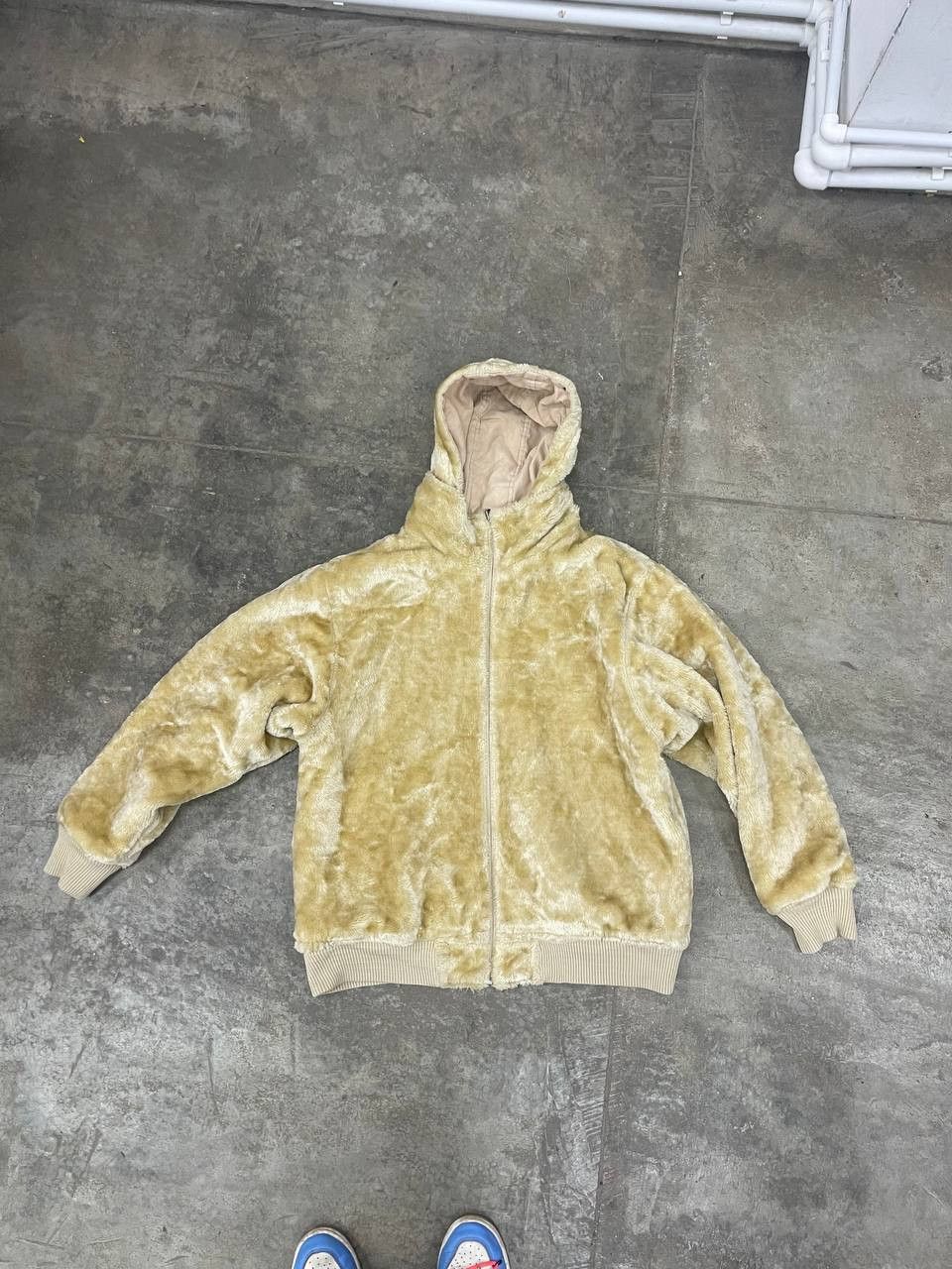 image of Karl Kani Reversible Big Logo Plush Hooded Jacket in Cream, Men's (Size Large)