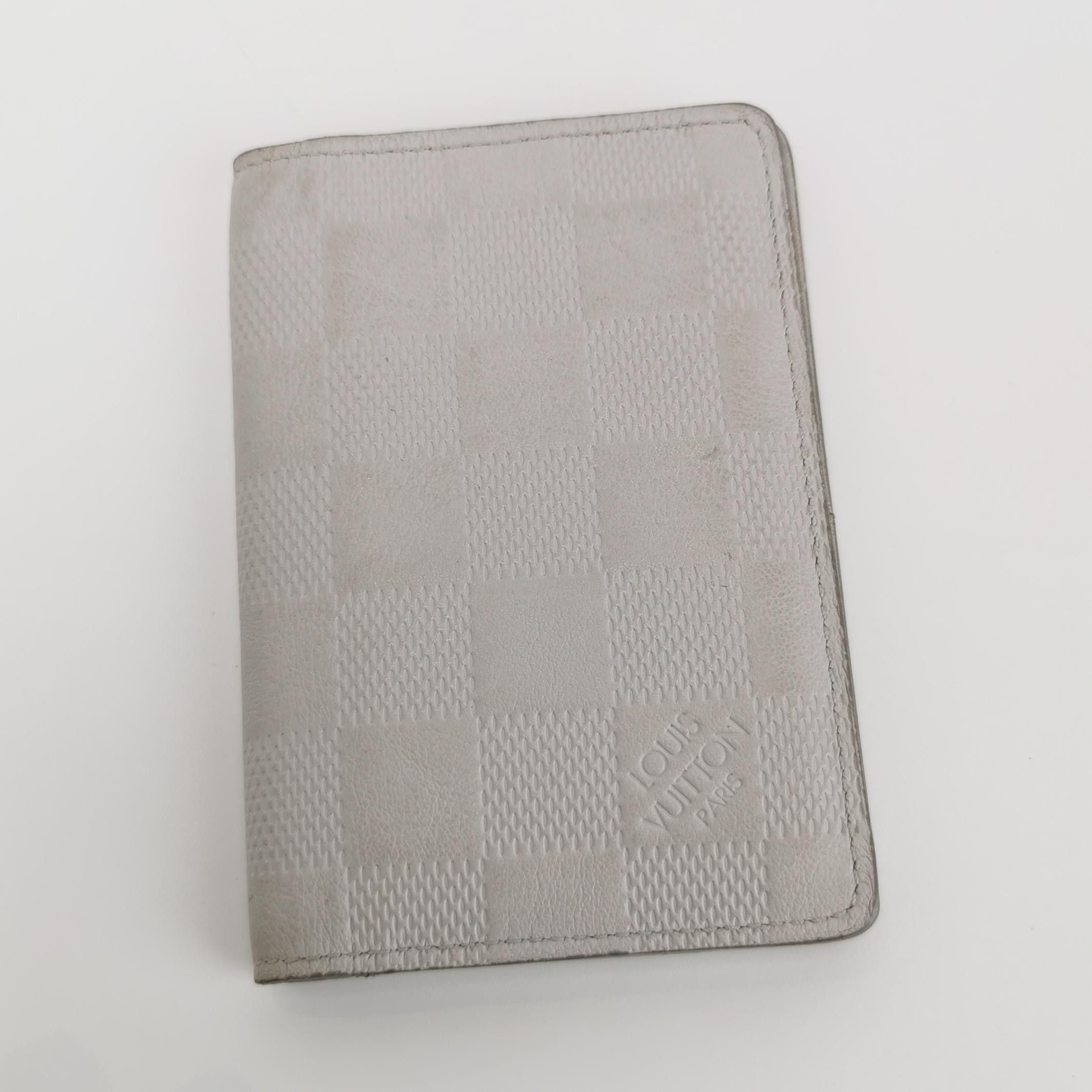 Louis Vuitton Louis Vuitton (LV) Sheepskin Checkerboard Letter Logo Foldi Size ONE SIZE - 5 Thumbnail