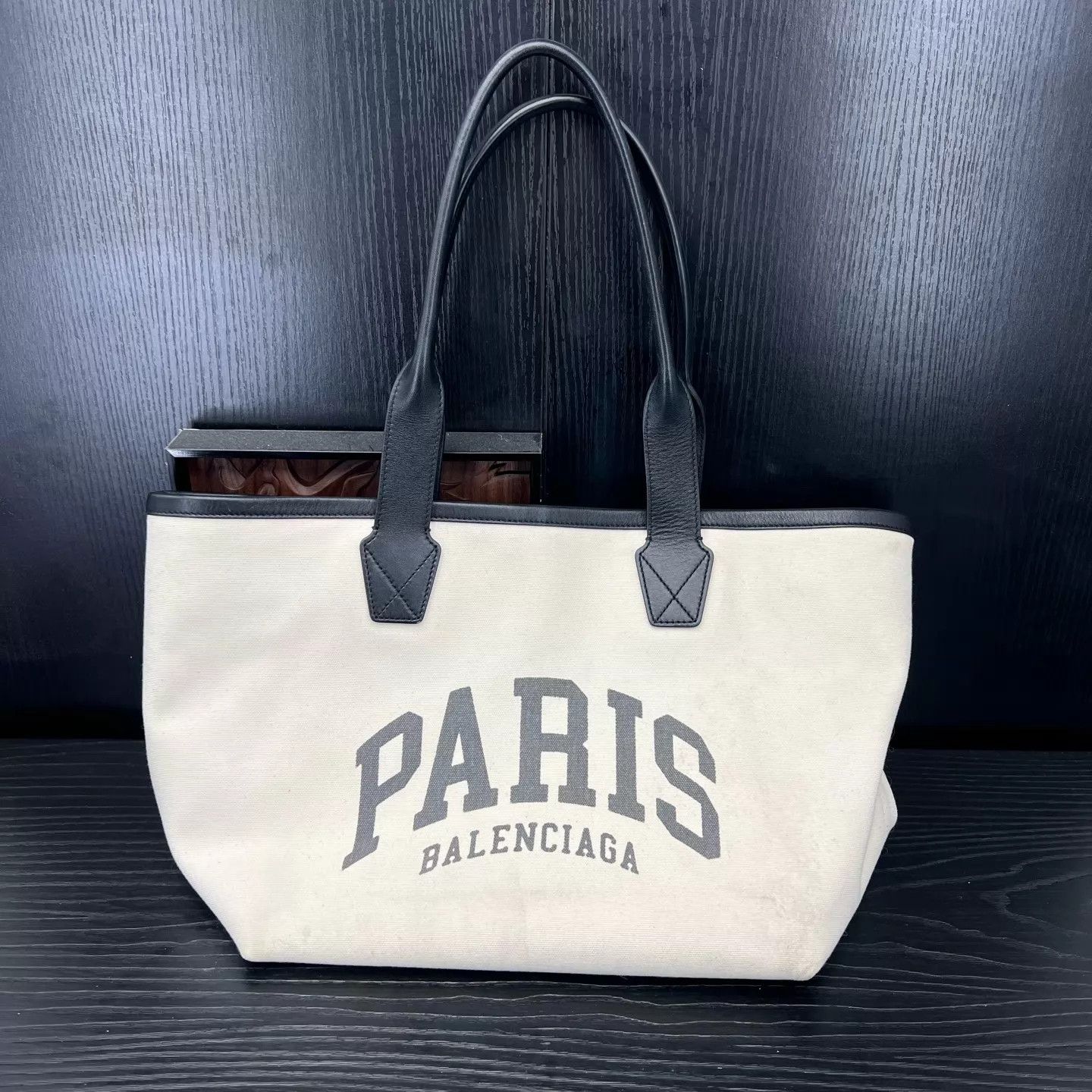 Balenciaga Balenciaga Single-Shoulder Canvas Tote Bag Uncleaned Size ONE SIZE - 1 Thumbnail