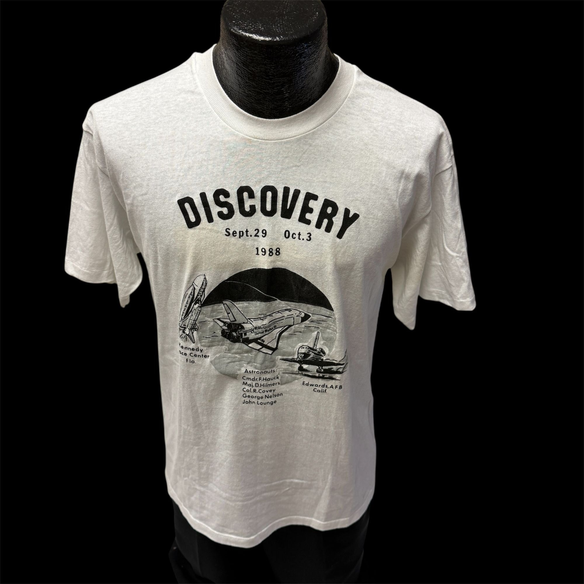 Other Discovery 1988 Kennedy SPACE CENTER Astronauts Shuttle 50/50 Size US XL / EU 56 / 4 - 1 Thumbnail