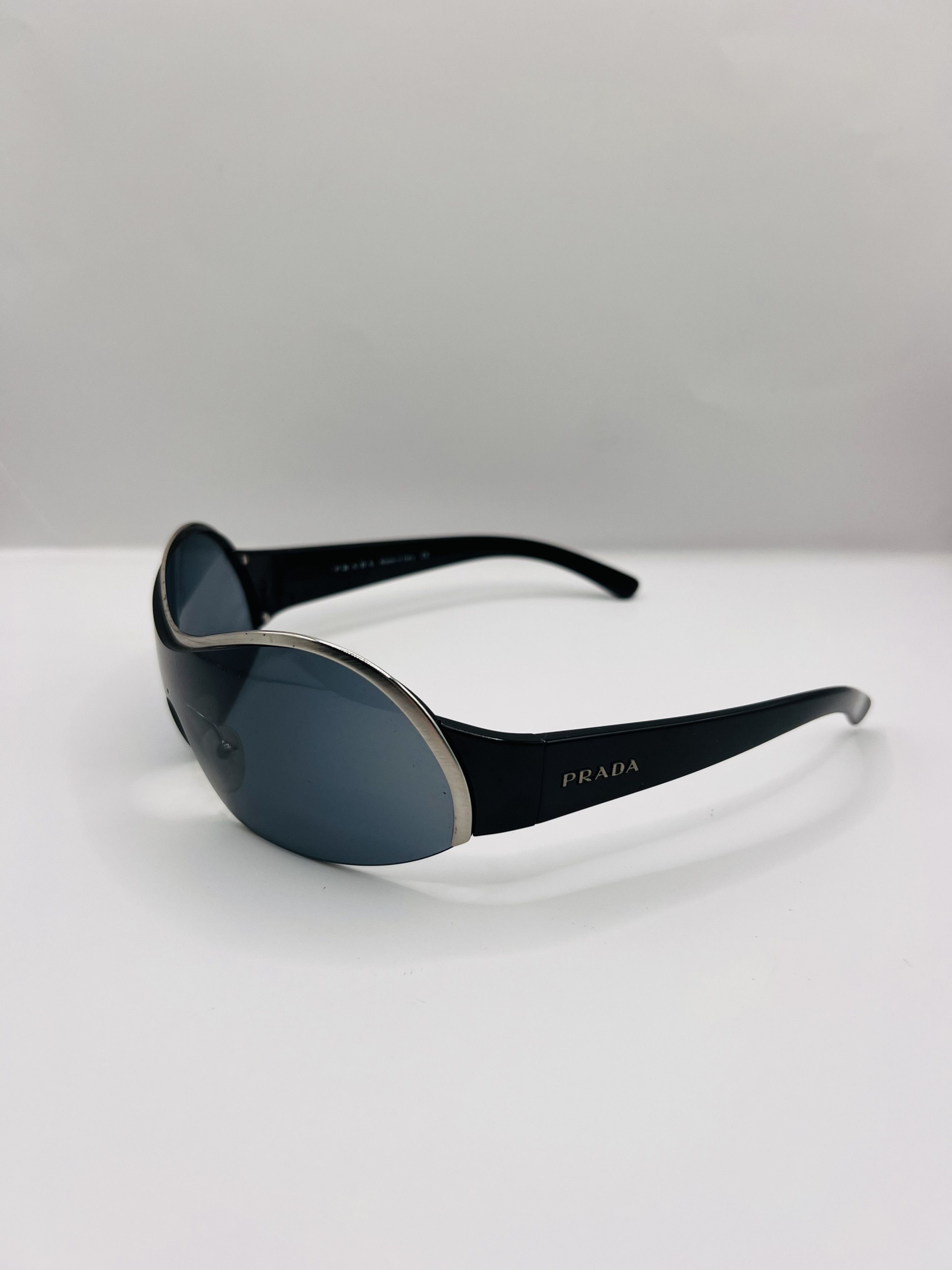 Prada Prada shield sunglasses Size ONE SIZE - 12 Thumbnail