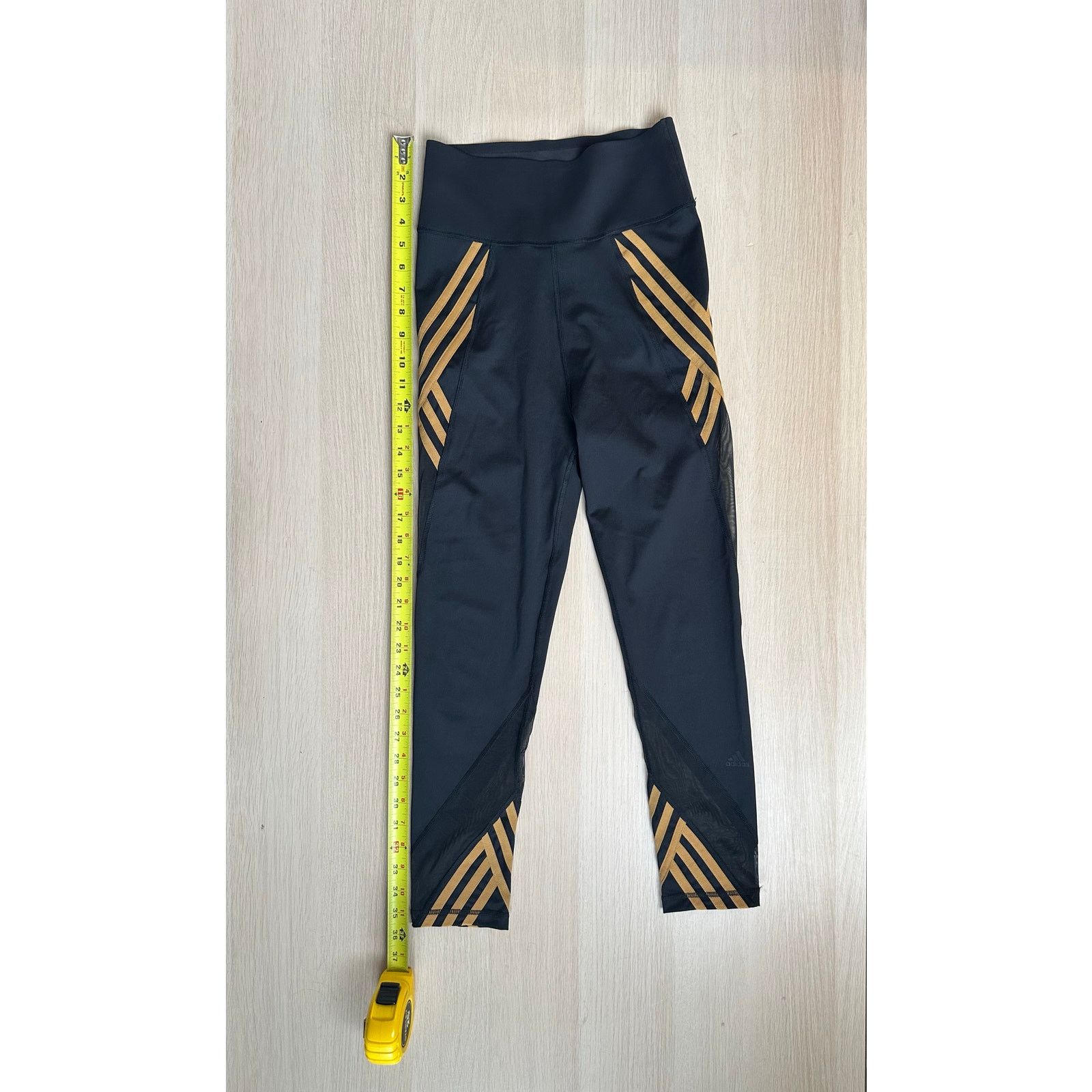 Ivy Park Adidas x Ivy Park Black and Gold Leggings - Size S - Mint Size 26" / US 2 / IT 38 - 3 Thumbnail
