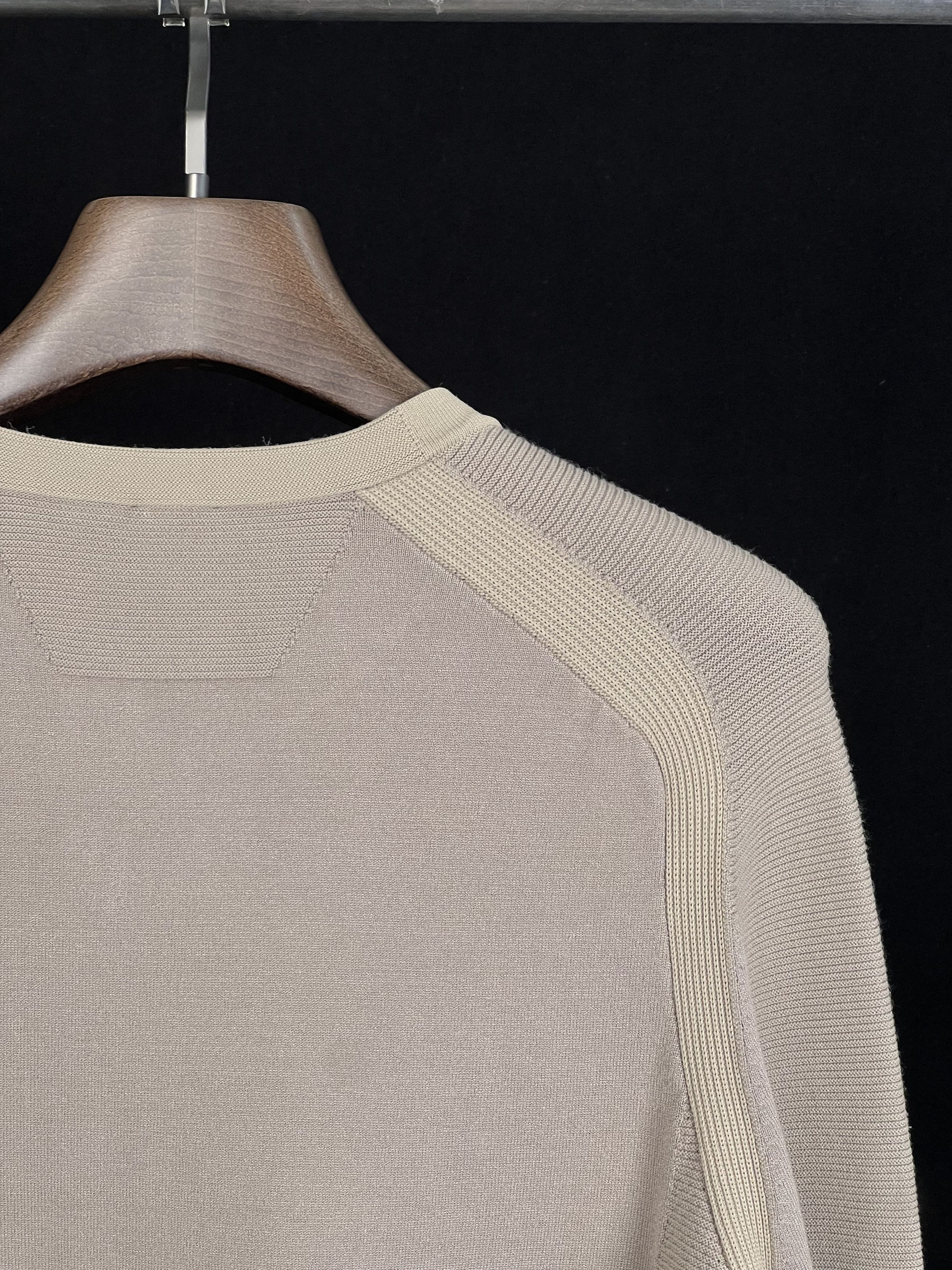 Hugo Boss Brand New BOSS Sweater PERFORM-X Size US M / EU 48-50 / 2 - 6 Thumbnail