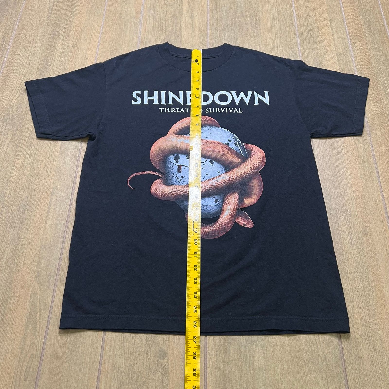 Vintage Shinedown Threat To Survival Tour 2017 Band T Shirt M/L Size US M / EU 48-50 / 2 - 4 Thumbnail