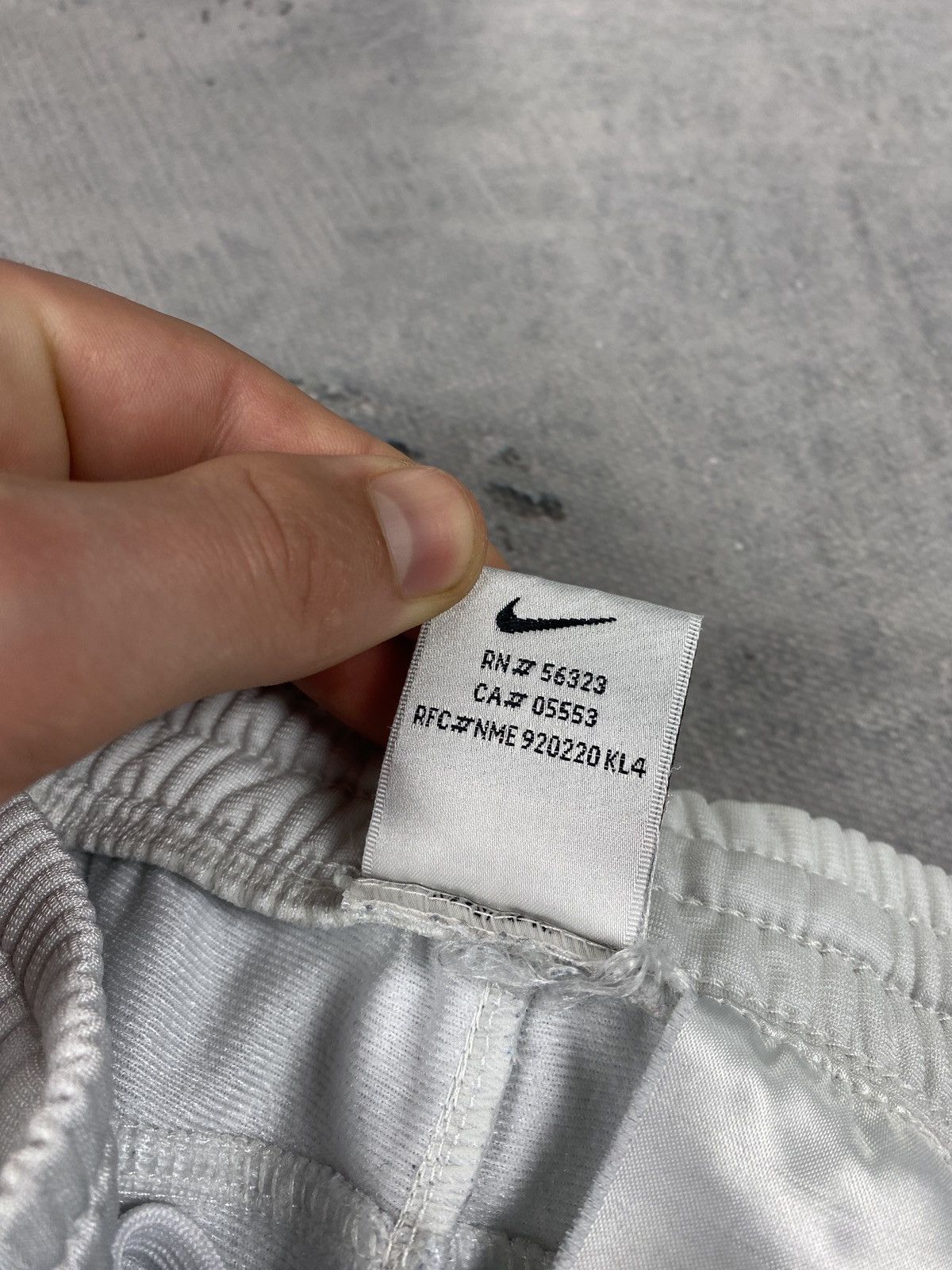 Nike × Vintage Vintage Nike Swoosh Baggy Trackpants M/32 Size US 32 / EU 48 - 13 Thumbnail