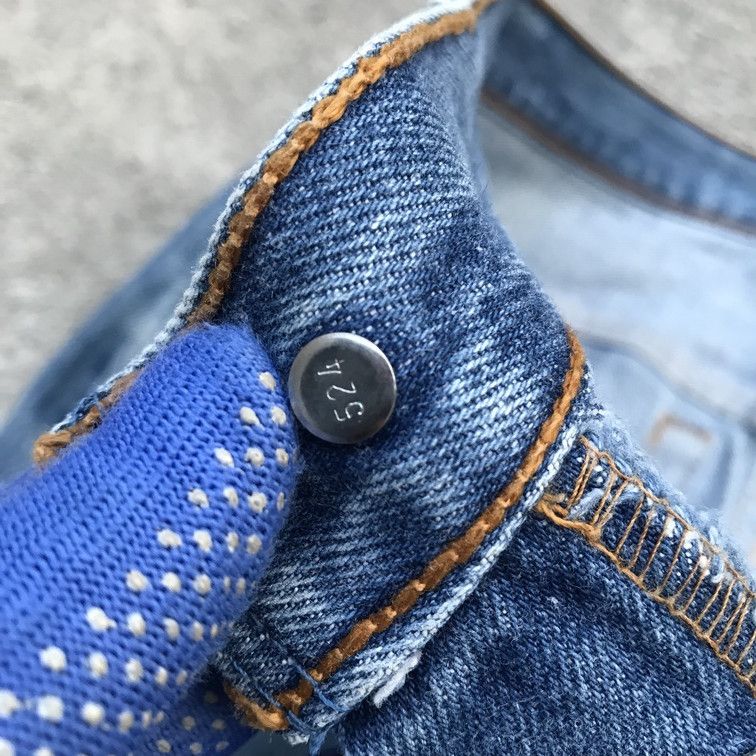 Levi's Vintage Levis 501 lightwash dirty faded jean 90s usa W30x29 Size US 30 / EU 46 - 6 Thumbnail