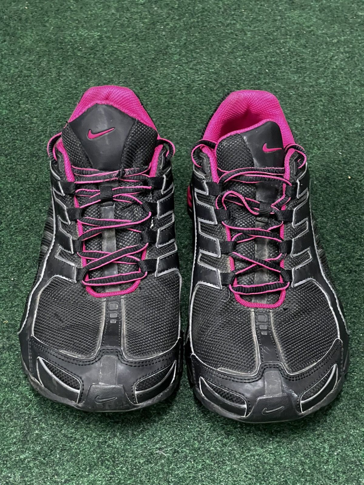 Nike 2012 Nike Shox Navina Size US 6 / EU 39 - 2 Thumbnail