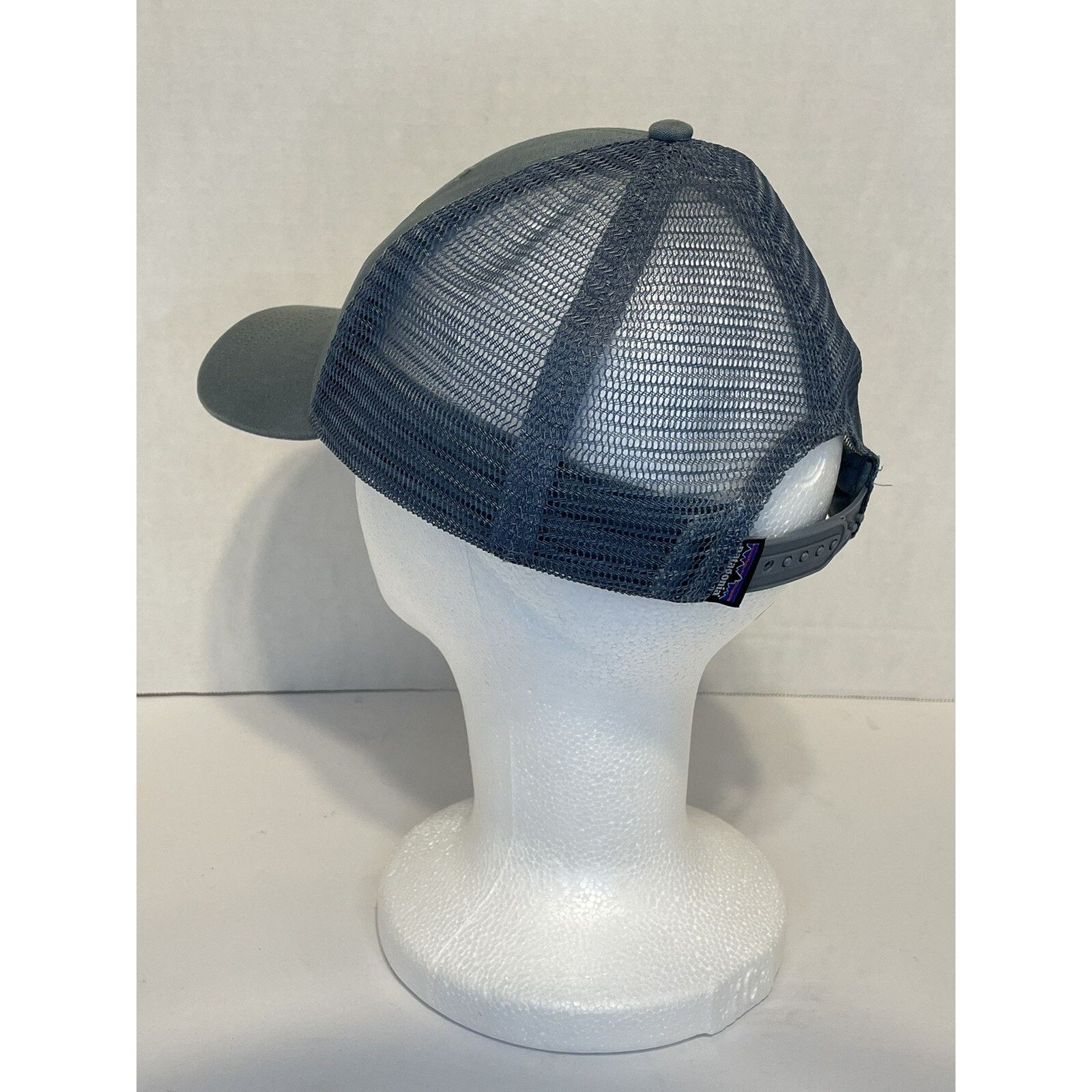 Patagonia Patagonia Mens Trucker Hat Line Logo Ridge Lopro Grey Mesh Size ONE SIZE - 7 Thumbnail