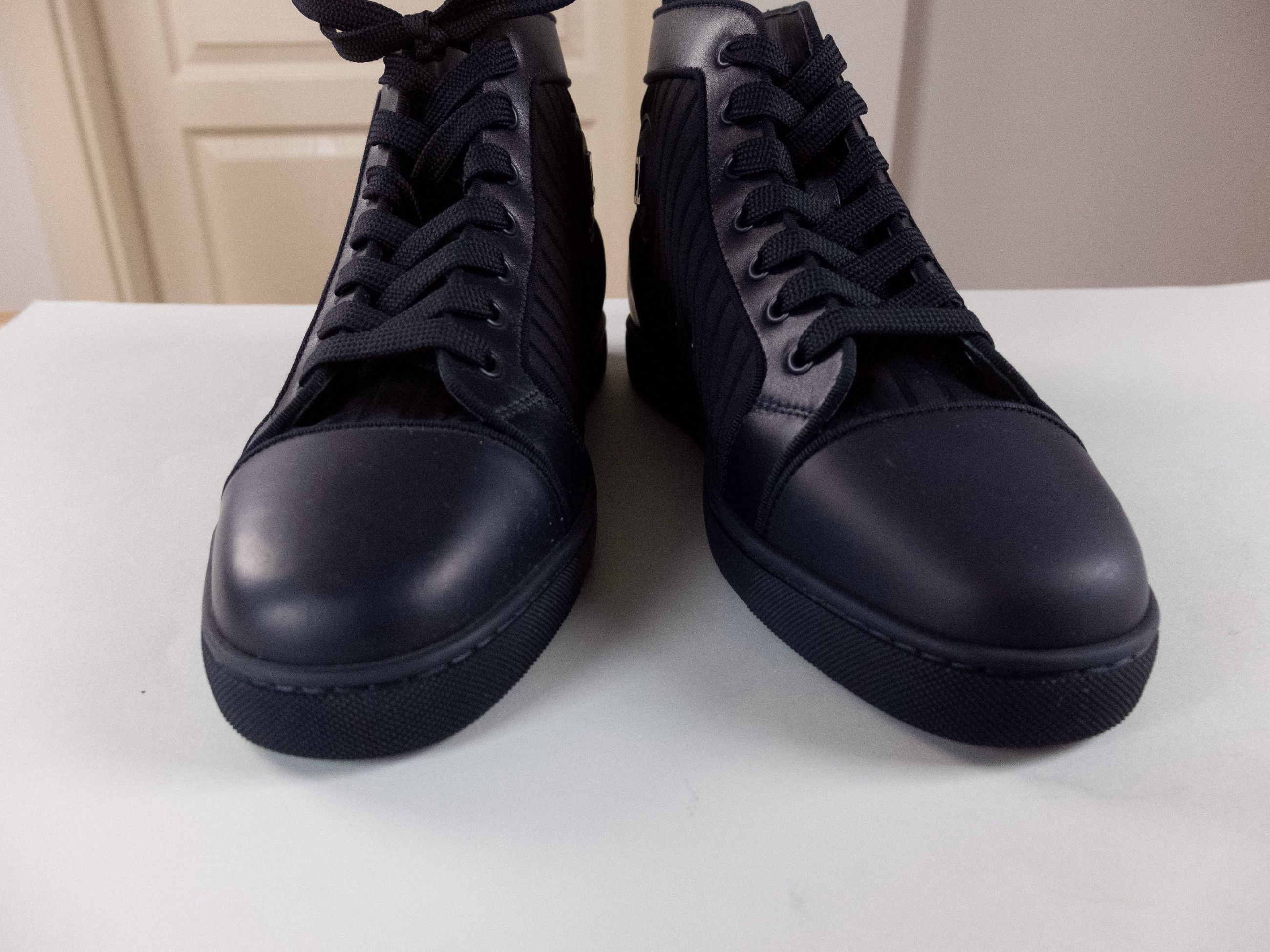 Christian Louboutin CHRISTIAN LOUBOUTIN Louis Varsimax navy black sneakers 8 41 Size US 8 / EU 41 - 5 Thumbnail