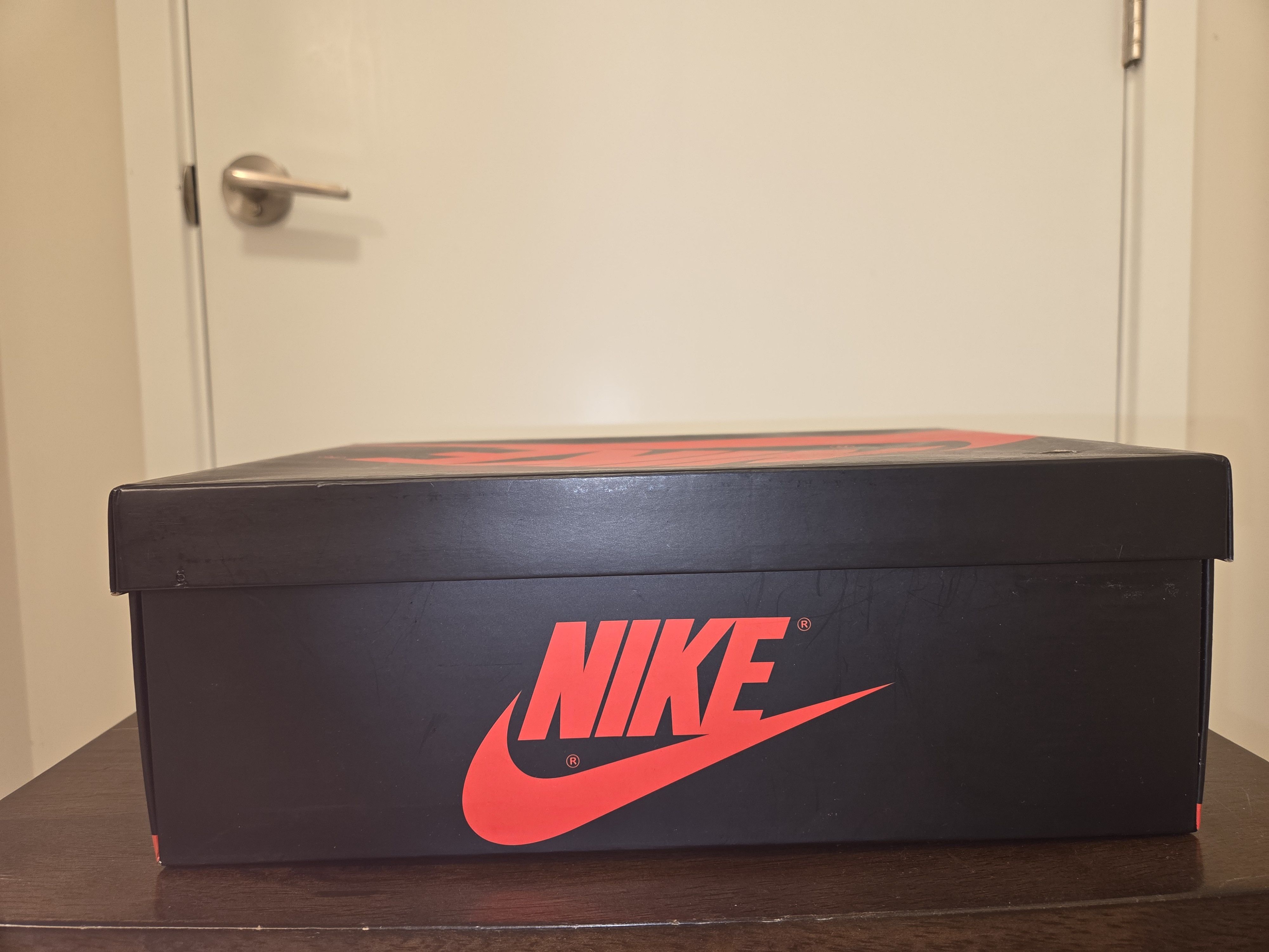 Jordan Brand Retro Air Jordan 1 obsidian, size 9.5 Size US 9.5 / EU 42-43 - 15 Thumbnail