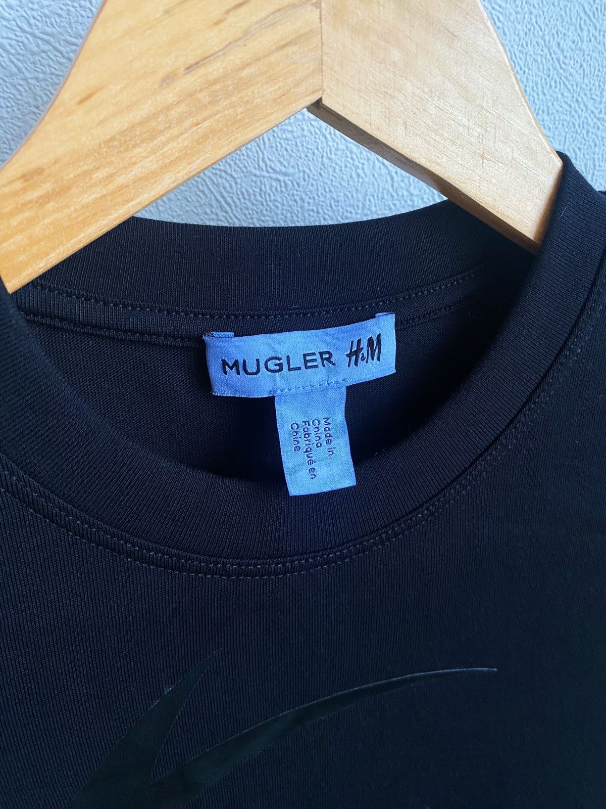 H&M × Mugler × Thierry Mugler Mugler x H&M Printed Fitted T-Shirt Size XS Size XS / US 0-2 / IT 36-38 - 9 Thumbnail