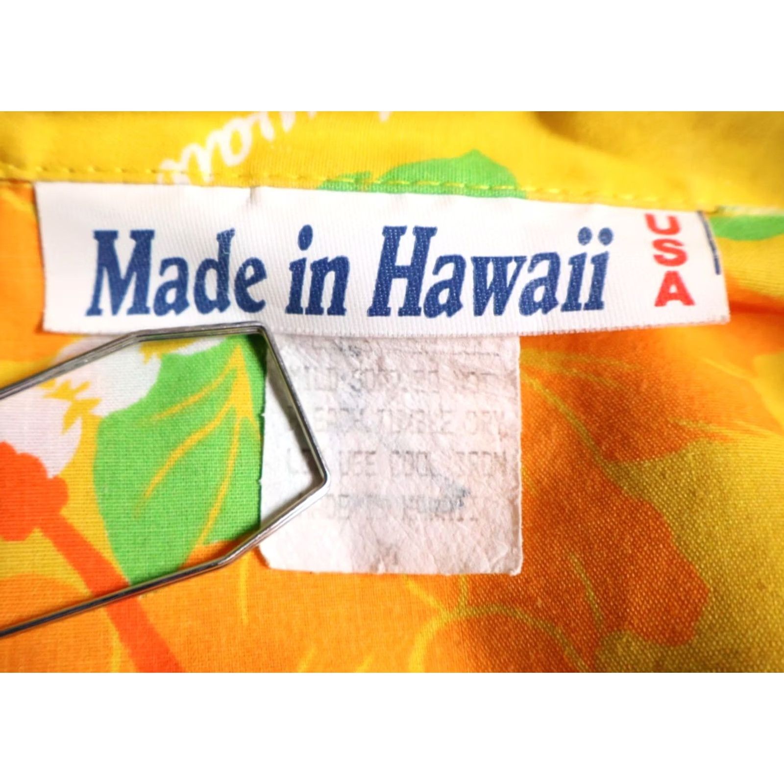 Vintage VINTAGE 80s Hawaiian Camp Collar Shirt Men's M Yellow Floral Lei Pattern VTG Size US M / EU 48-50 / 2 - 3 Thumbnail