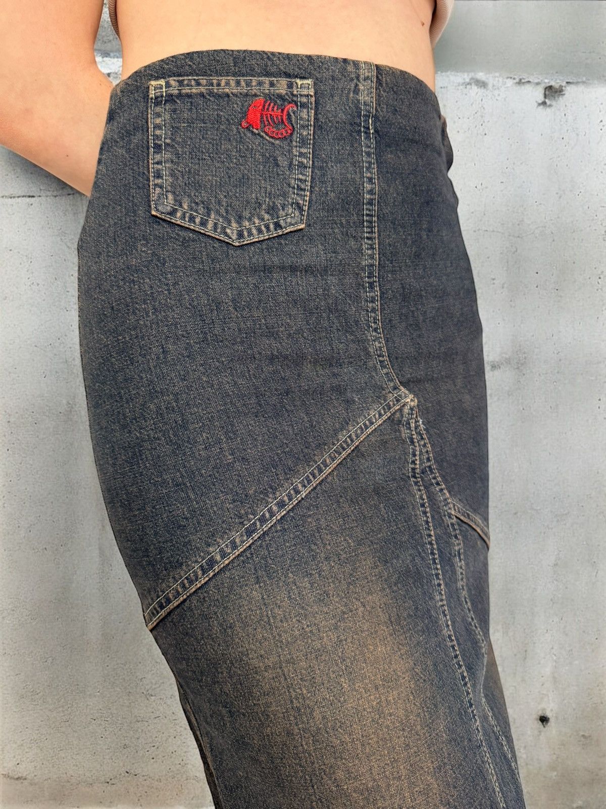 Hysteric Glamour × Japanese Brand × Vintage Amazing Y2K Vintage 2000’s Faded Asymmetric Denim Maxi Skirt Size 27" / US 4 / IT 40 - 2 Thumbnail