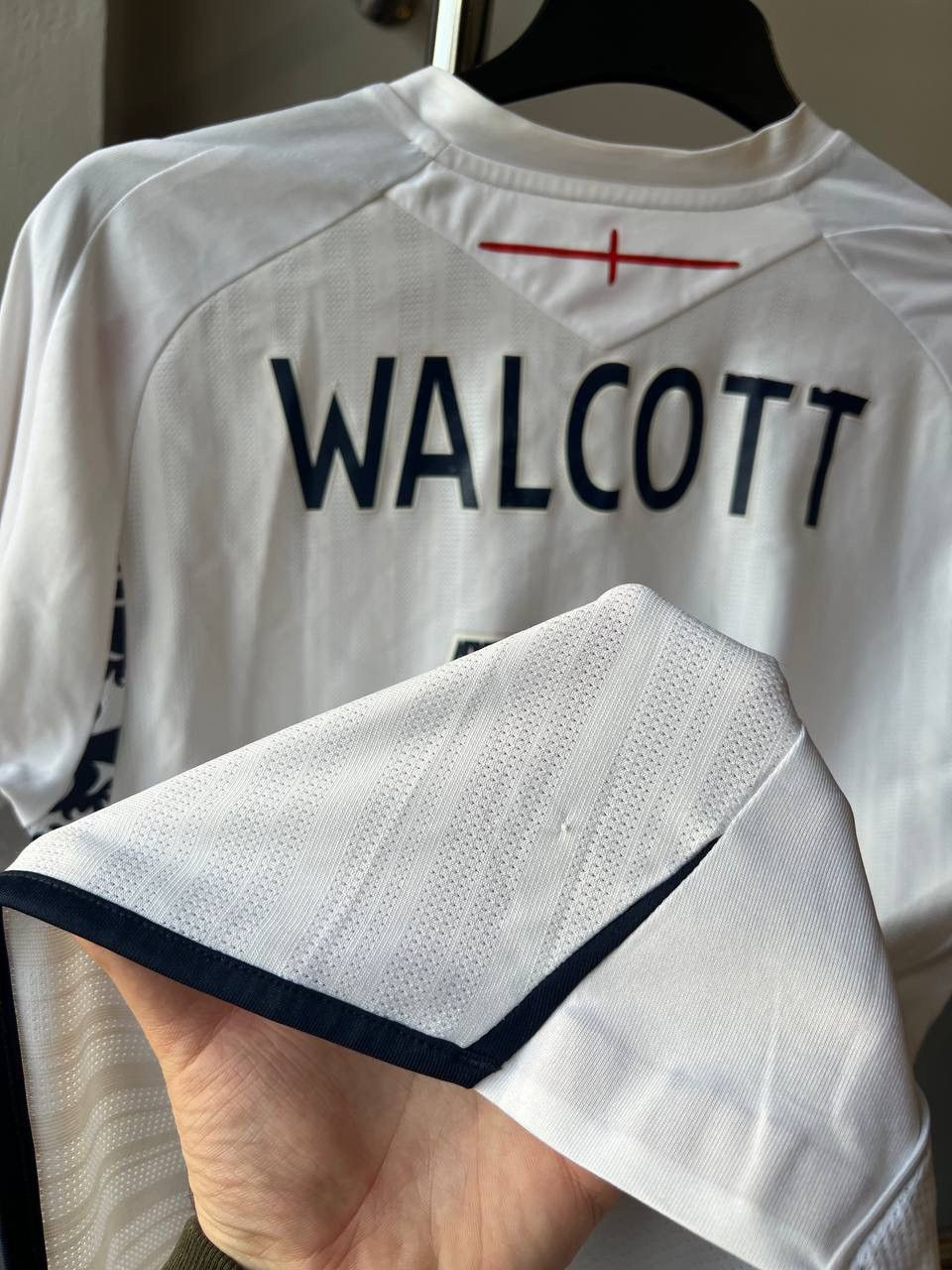 Umbro 2007/09 ENGLAND TEAM #7 WALCOTT SOCCER JERSEY FOOTBALL SHIRT Size US M / EU 48-50 / 2 - 20 Thumbnail