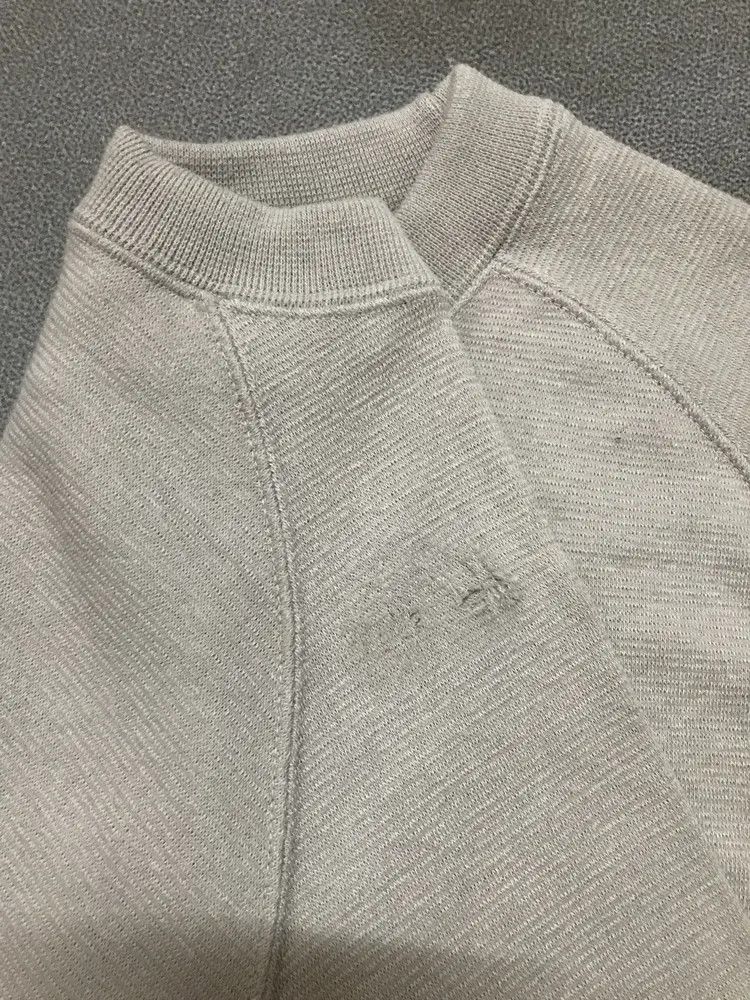 NCAA Vintage NCAA x Descente Distressed Sweatshirts Size US S / EU 44-46 / 1 - 7 Thumbnail