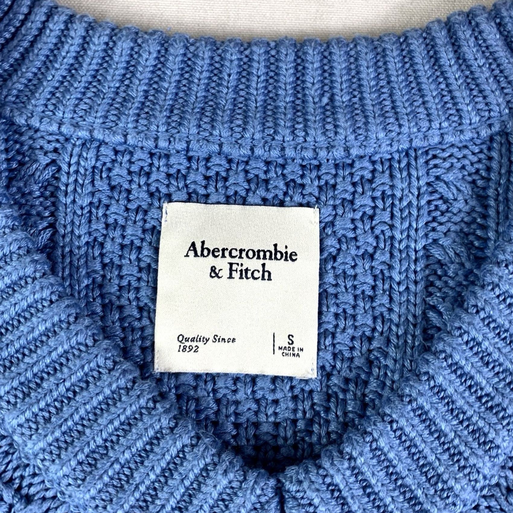 Abercrombie & Fitch Abercrombie & Fitch Sweater Womens S Blue Neck Cable Knit Pullover Cropped Size S / US 4 / IT 40 - 2 Thumbnail