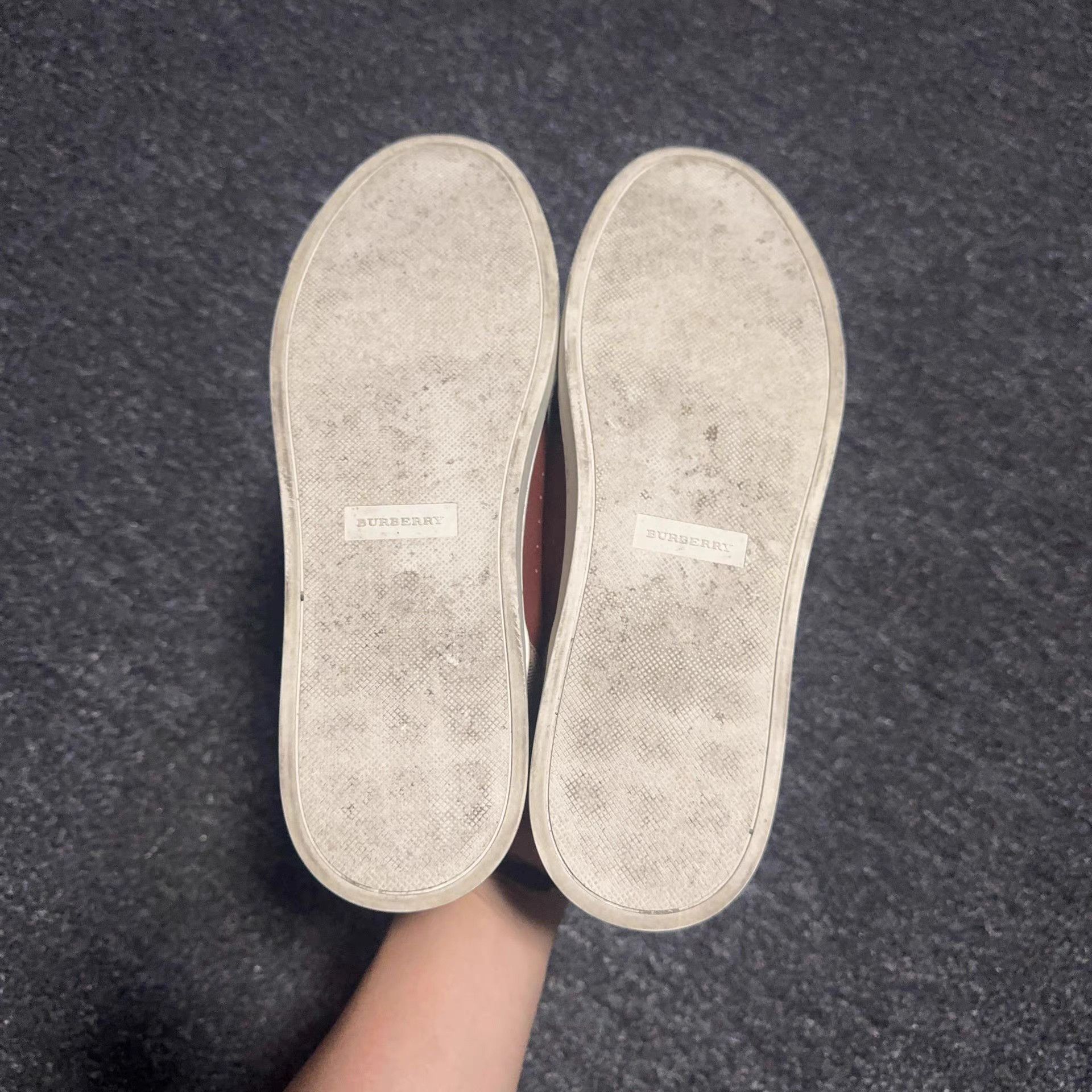 Burberry Burberry Leather Low-Top Sneakers K13 Size US 9 / EU 42 - 4 Thumbnail