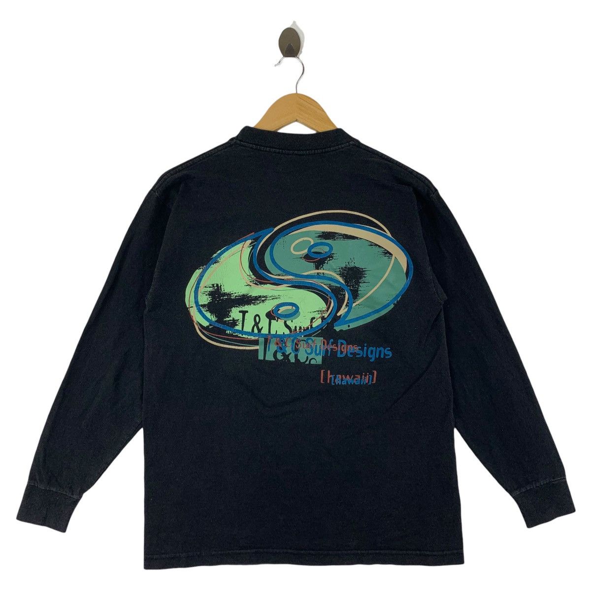 Vintage Vintage 90s TOWN & COUNTRY big back Surfing Long sleeve tee Size US M / EU 48-50 / 2 - 1 Thumbnail