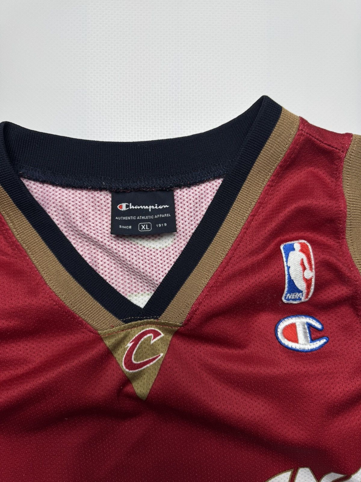 Champion Vintage Champion LeBron James #23 Cleveland Cavaliers Jersey Size US XL / EU 56 / 4 - 5 Thumbnail