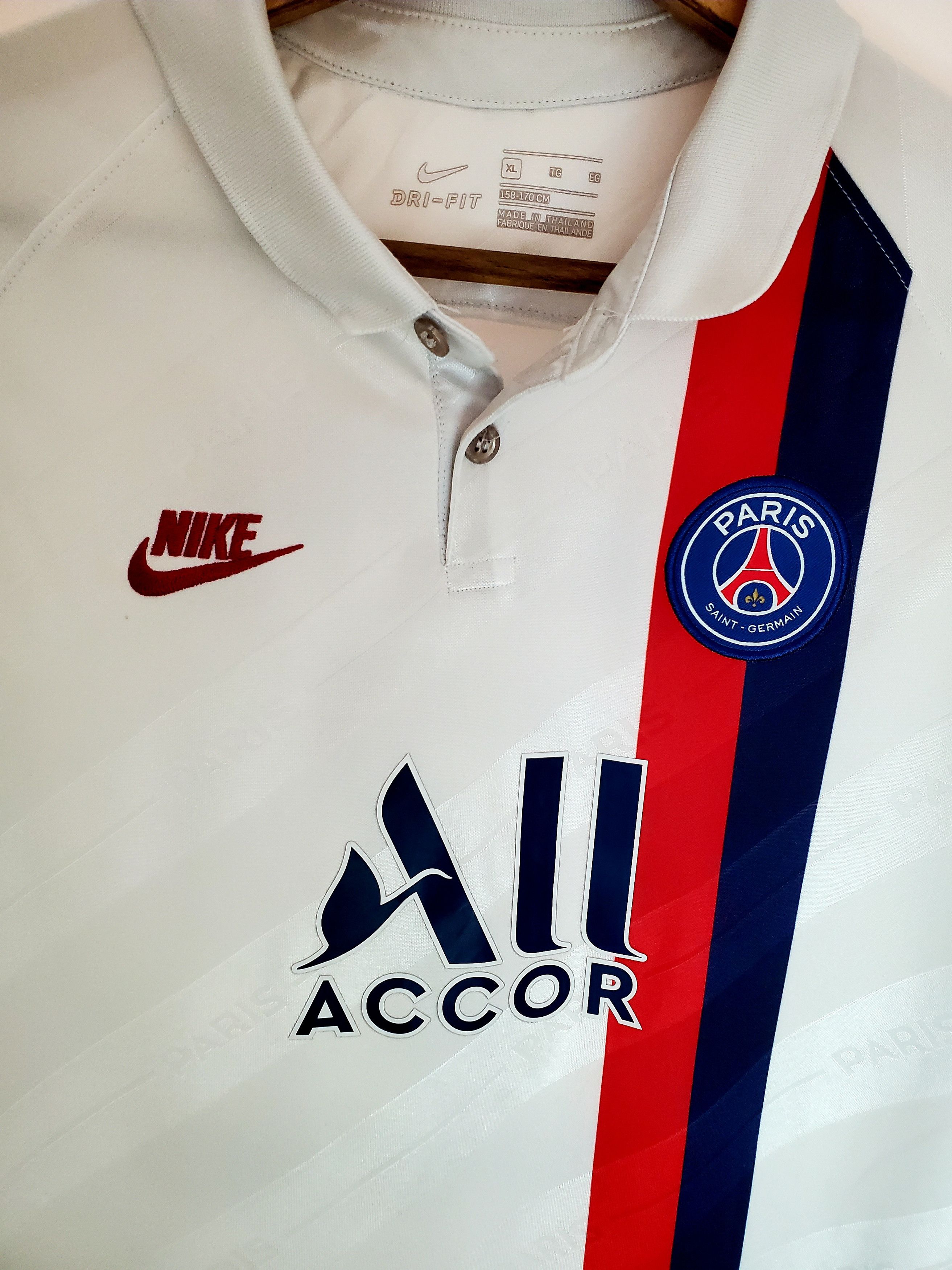 Nike 2019-20 Paris Saint-Germain Jersey #7 MBAPPÉ boys Xl Size US XXS / EU 40 - 3 Thumbnail