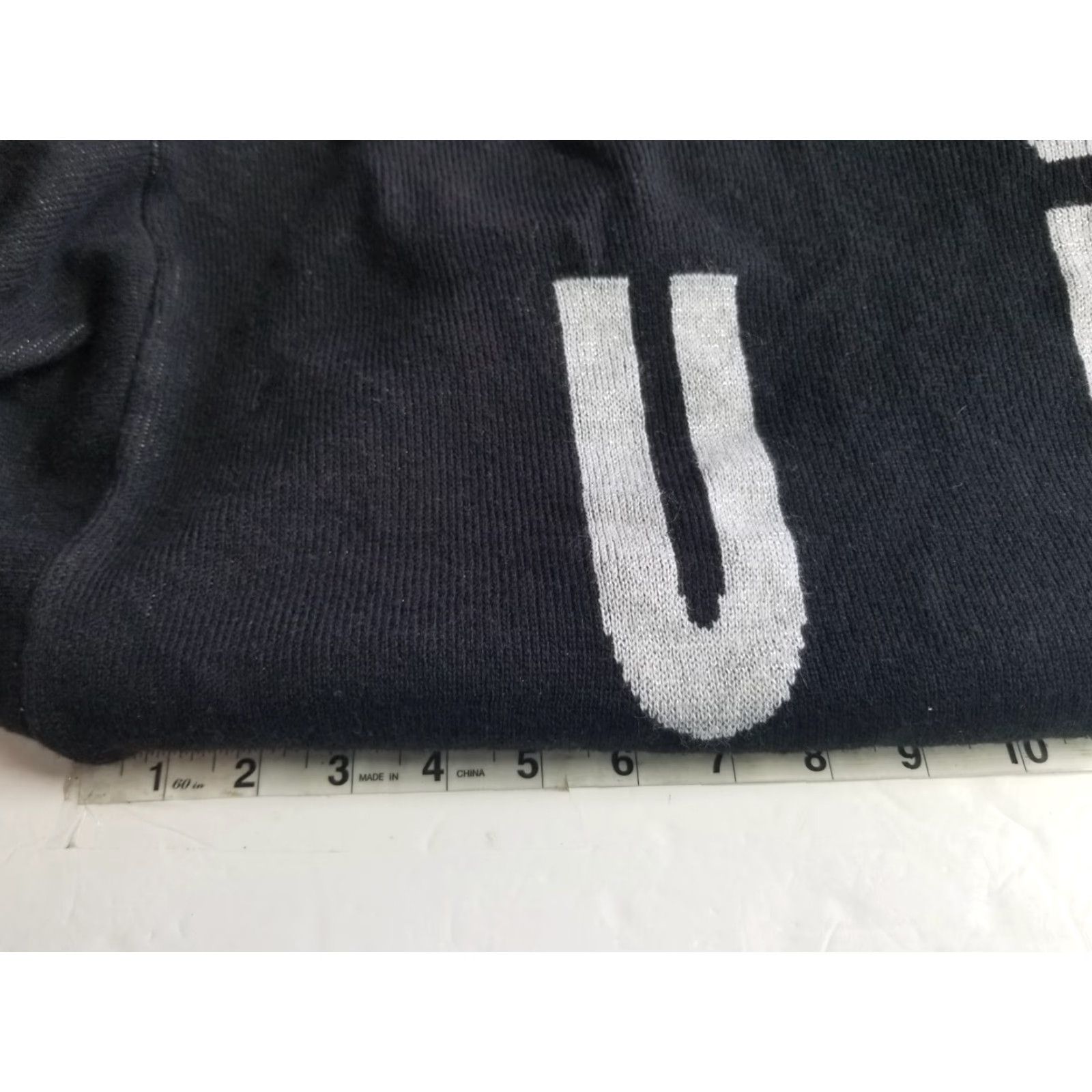 Juicy Couture Juicy Couture Pullover Hoodie Black Long Sleeve Women's Size L Pullover Activewear Womens Size L / US 10 / IT 46 - 3 Thumbnail