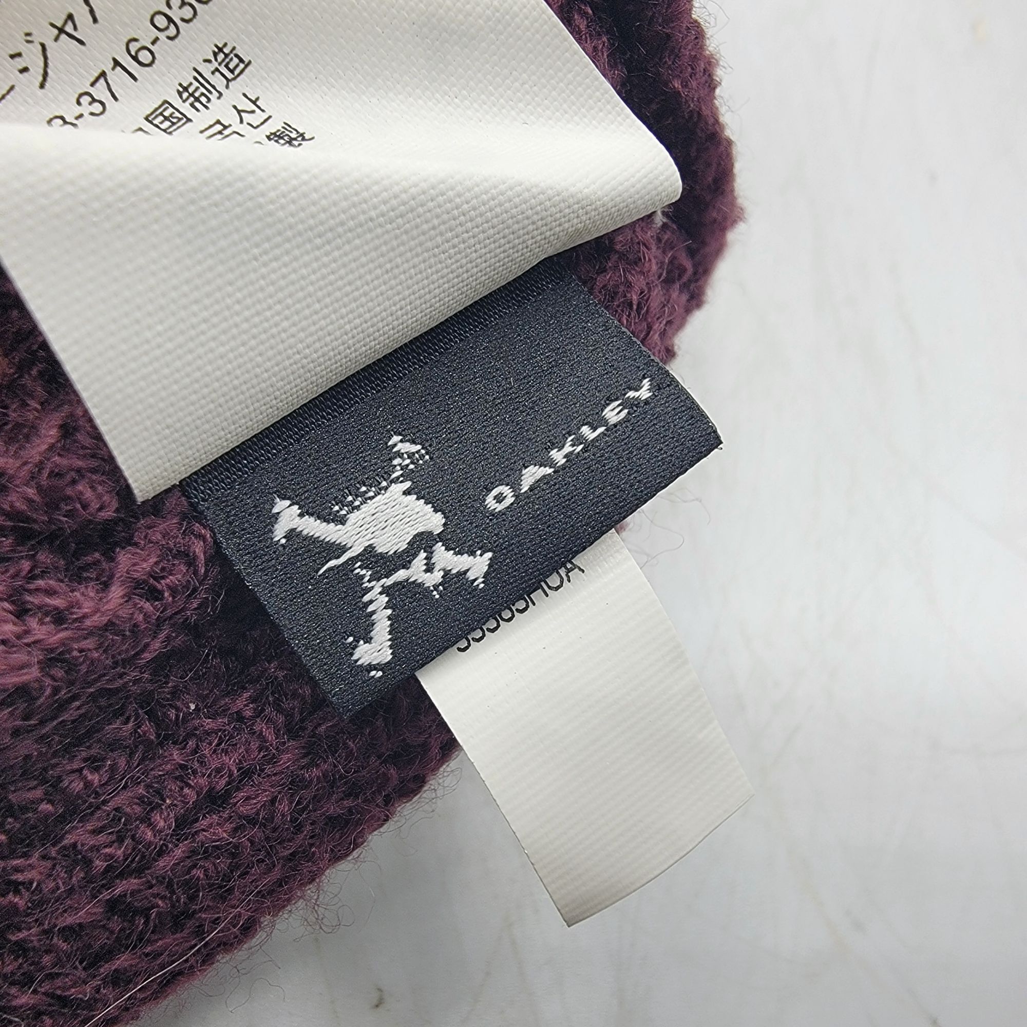 Oakley Oakley Adults Purple Beanie Casual Outdoors Lightweight Comf Size ONE SIZE - 7 Thumbnail