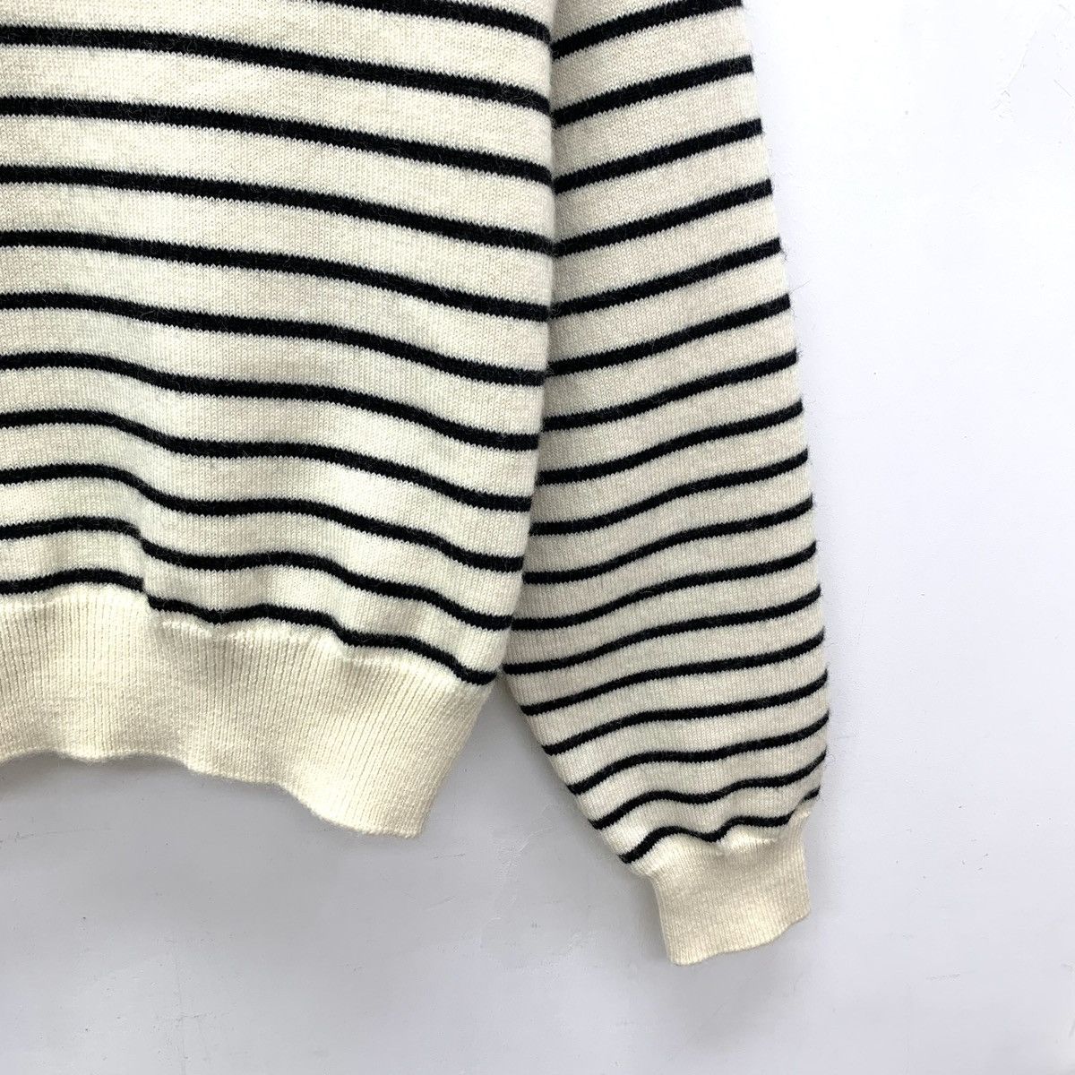 Celine Celine Beige Striped Wool Long Sleeve Knit Sweater K26WX Size S / US 4 / IT 40 - 4 Thumbnail